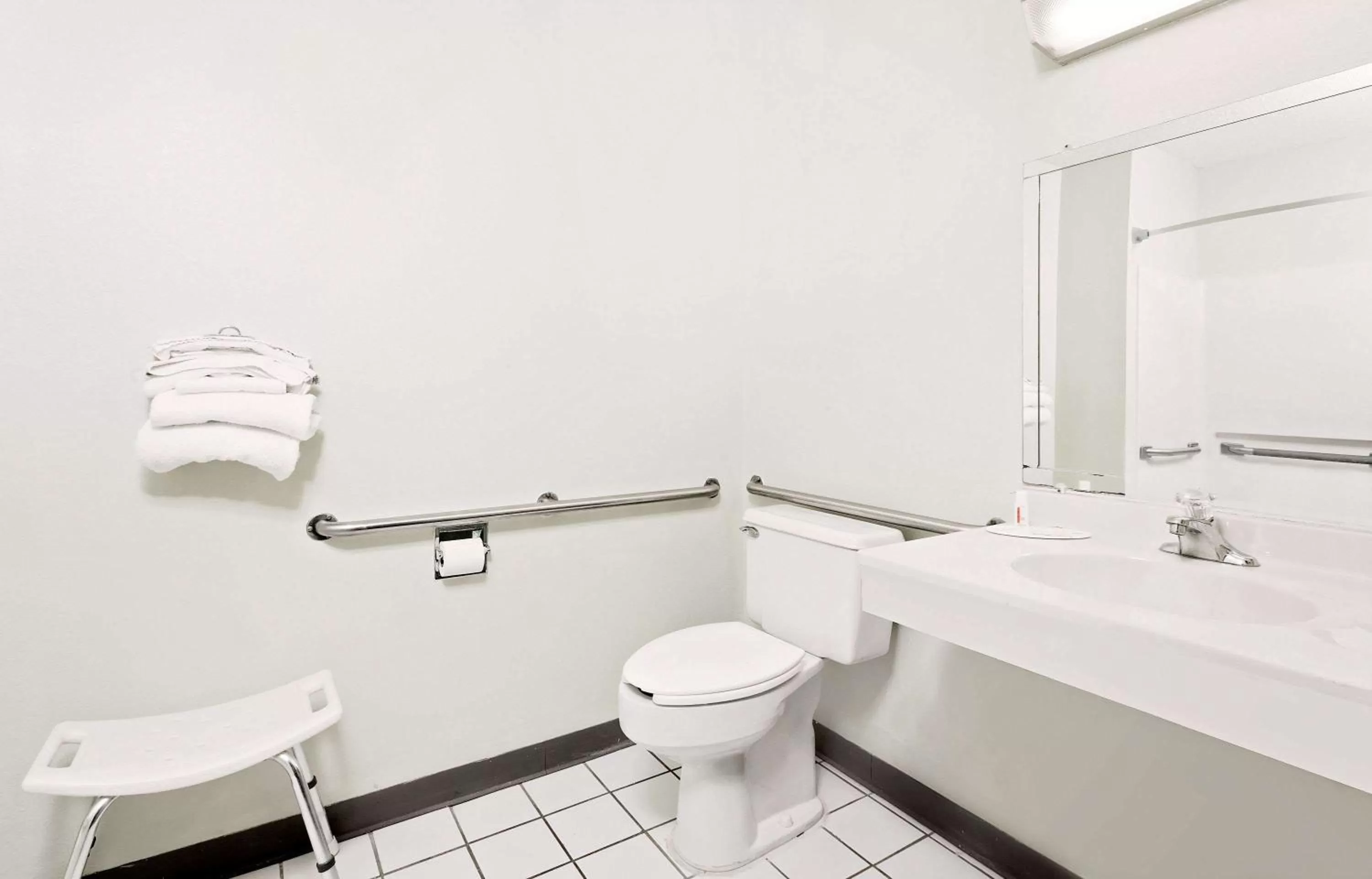 Bathroom in Super 8 by Wyndham Carlisle-South