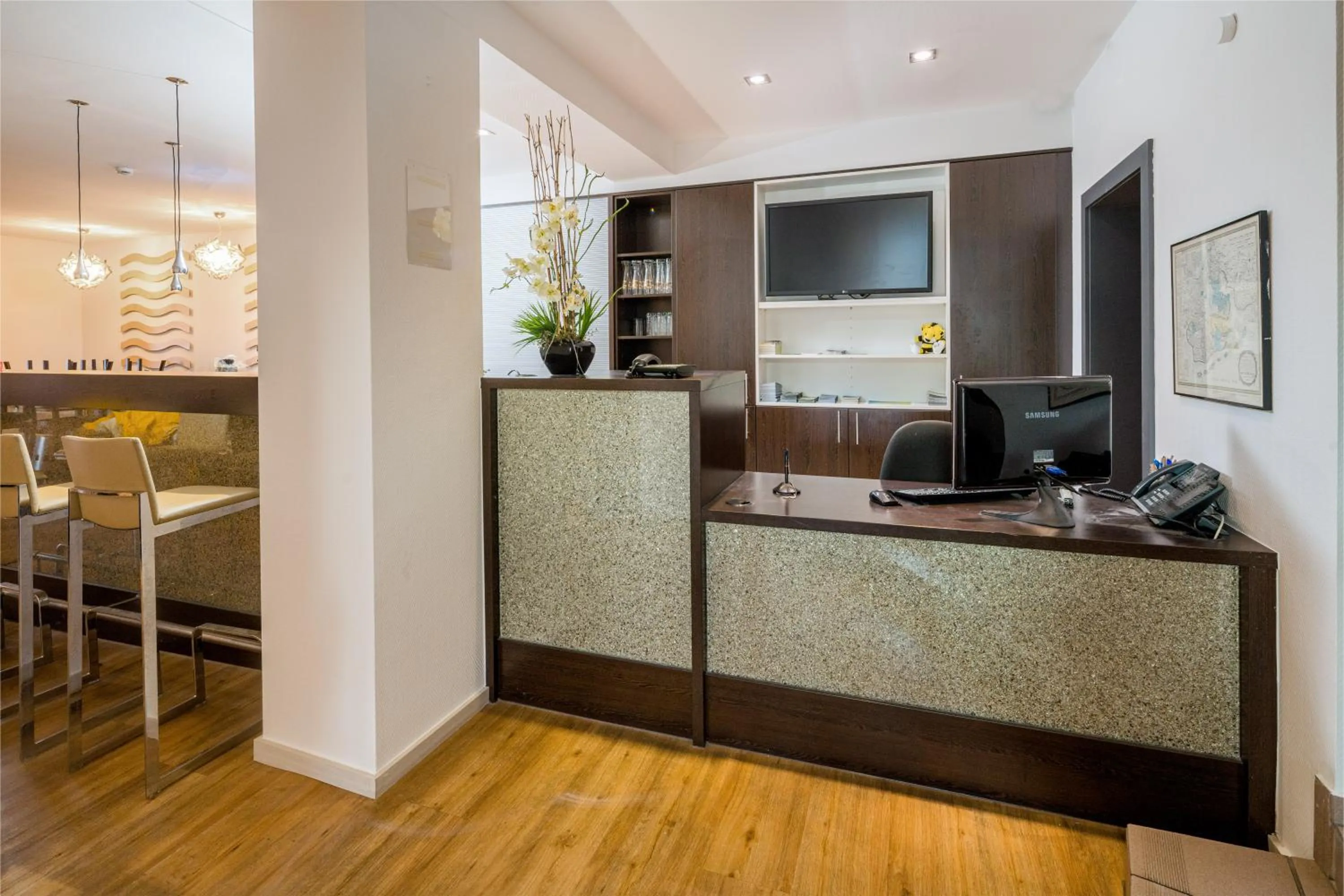 Lobby or reception in Strandhotel Achtert Diek