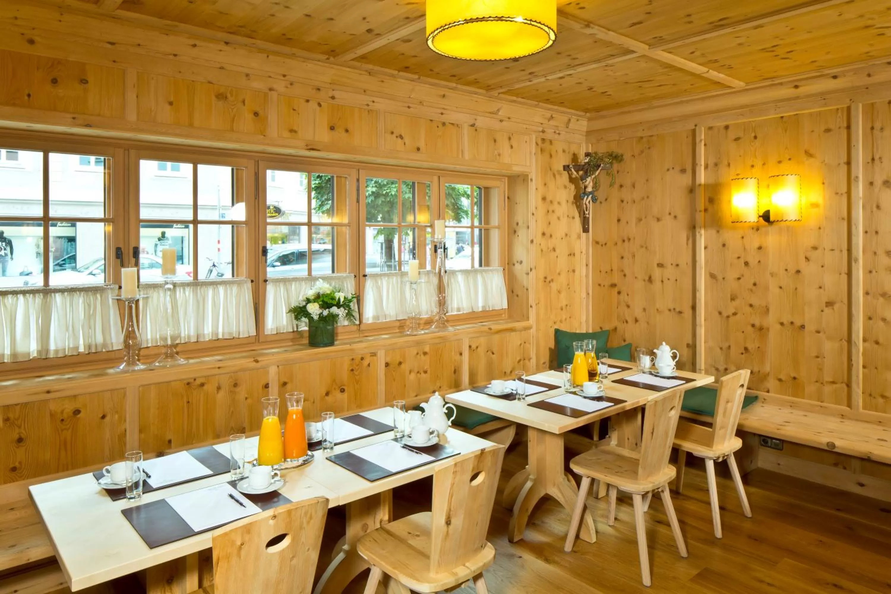 Restaurant/places to eat in Hotel Maximilian - Stadthaus Penz