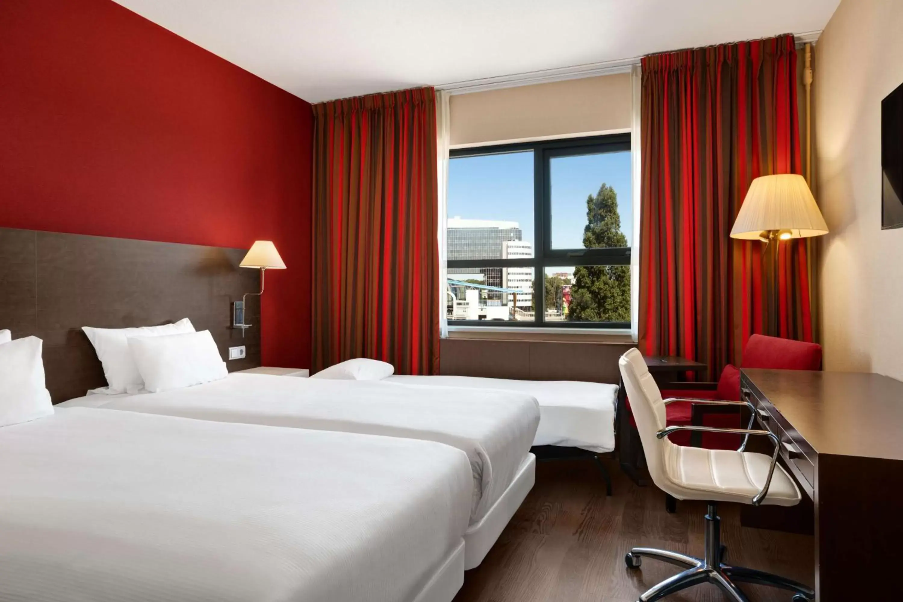 Superior Triple Room in NH Zoetermeer Hotel Superior Triple Room in NH Zoetermeer Hotel