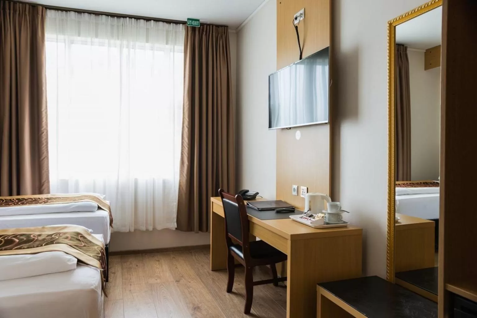 Bedroom, Bed in Hotel Jazz - By Keflavik Airport - Reykjavik - Iceland