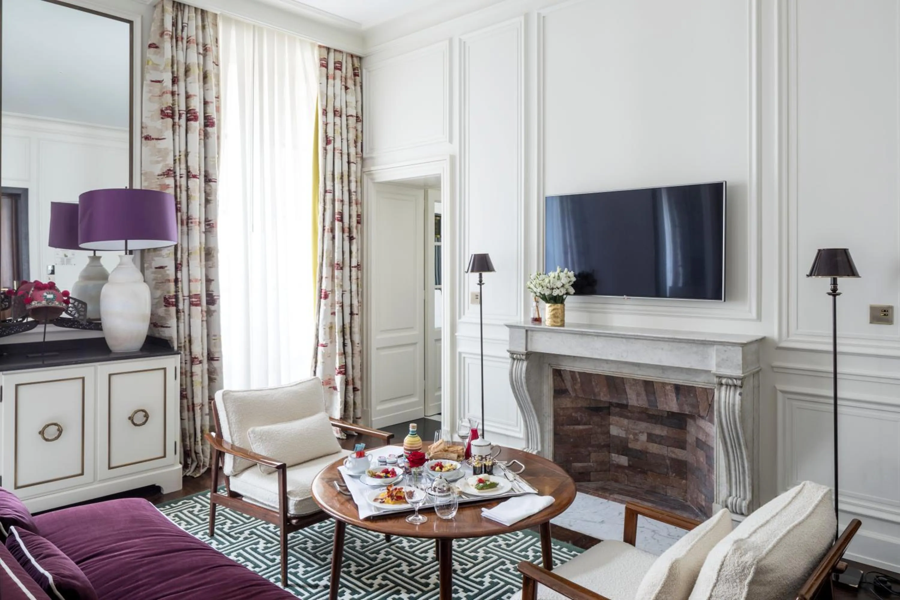 Living room in J.K. Place Paris