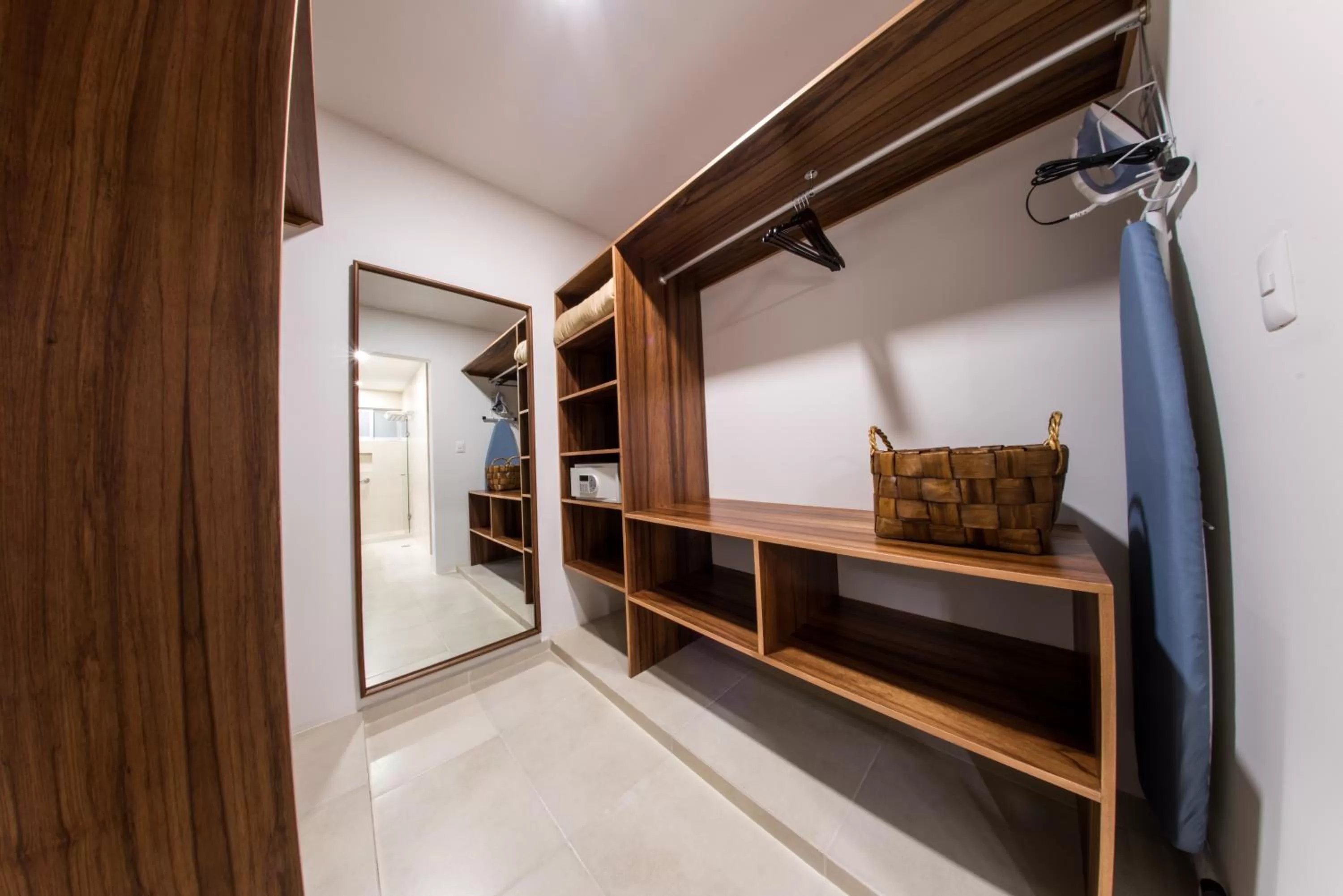 Area and facilities, Bed in Hotel Clipperton