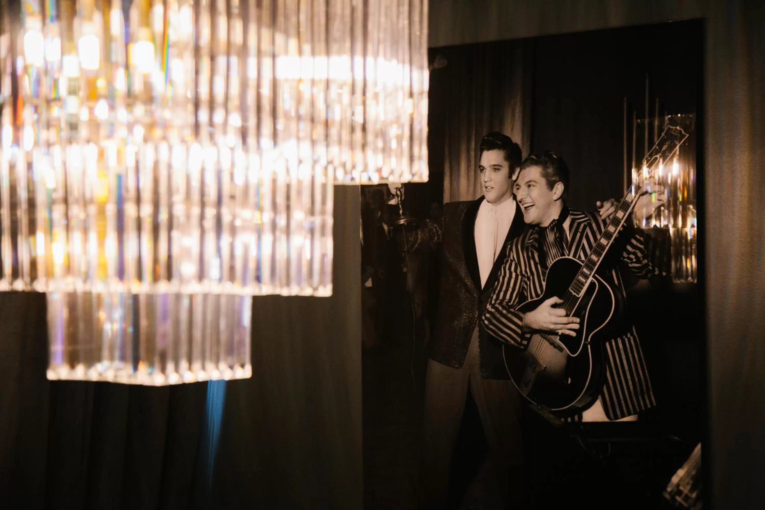 Restaurant/places to eat in Hotel Legends