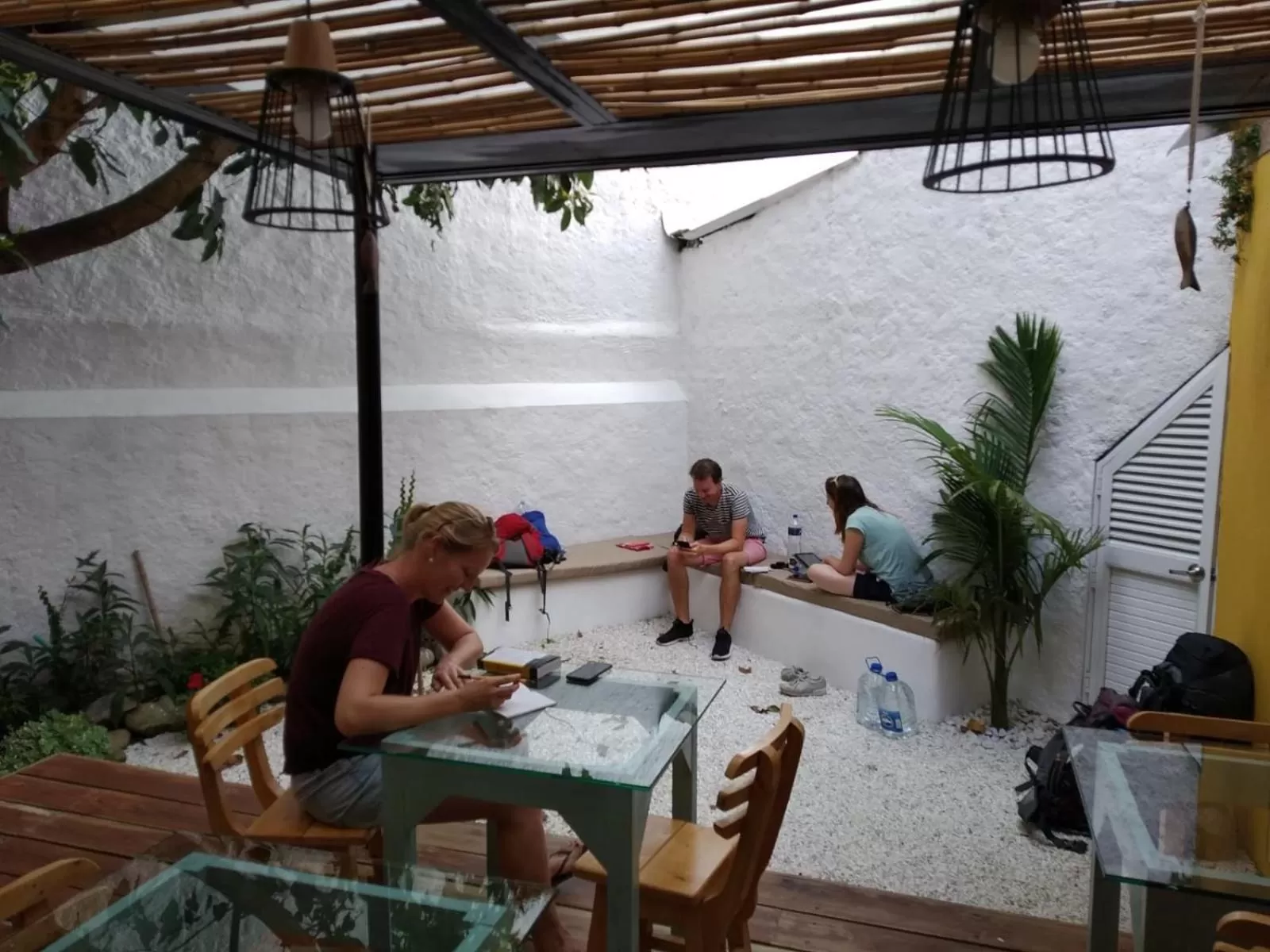 group of guests, Restaurant/Places to Eat in Hotel La Caracola