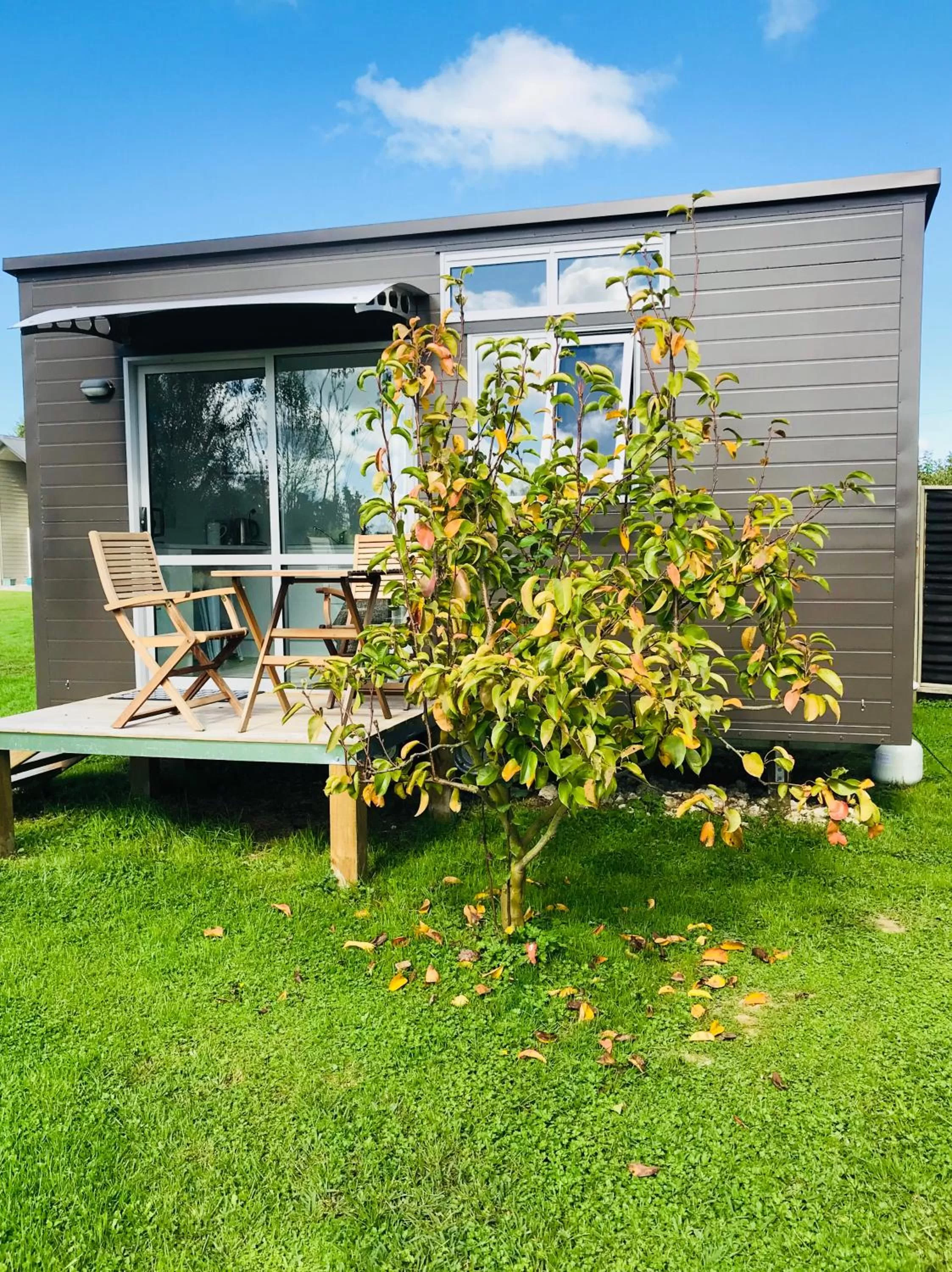 Facade/entrance, Garden in 40 Winks