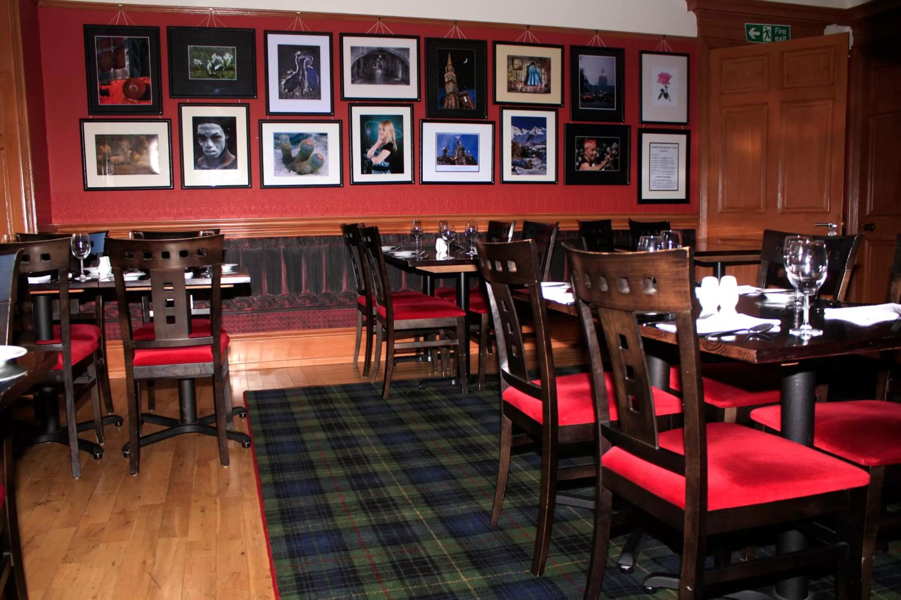 Lounge or bar in Ashtree House Hotel, Glasgow Airport & Paisley
