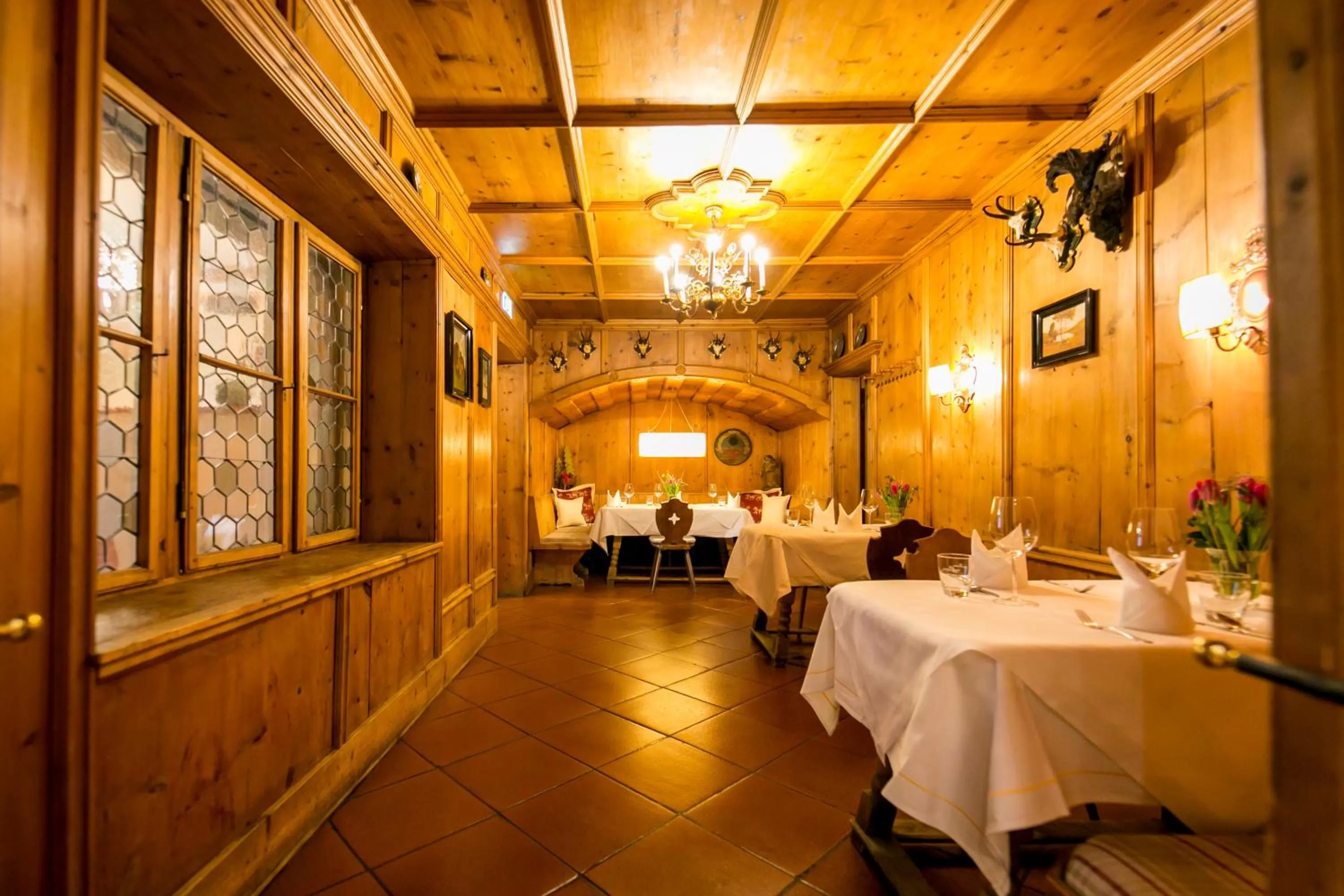 Restaurant/places to eat in Hotel Sailer