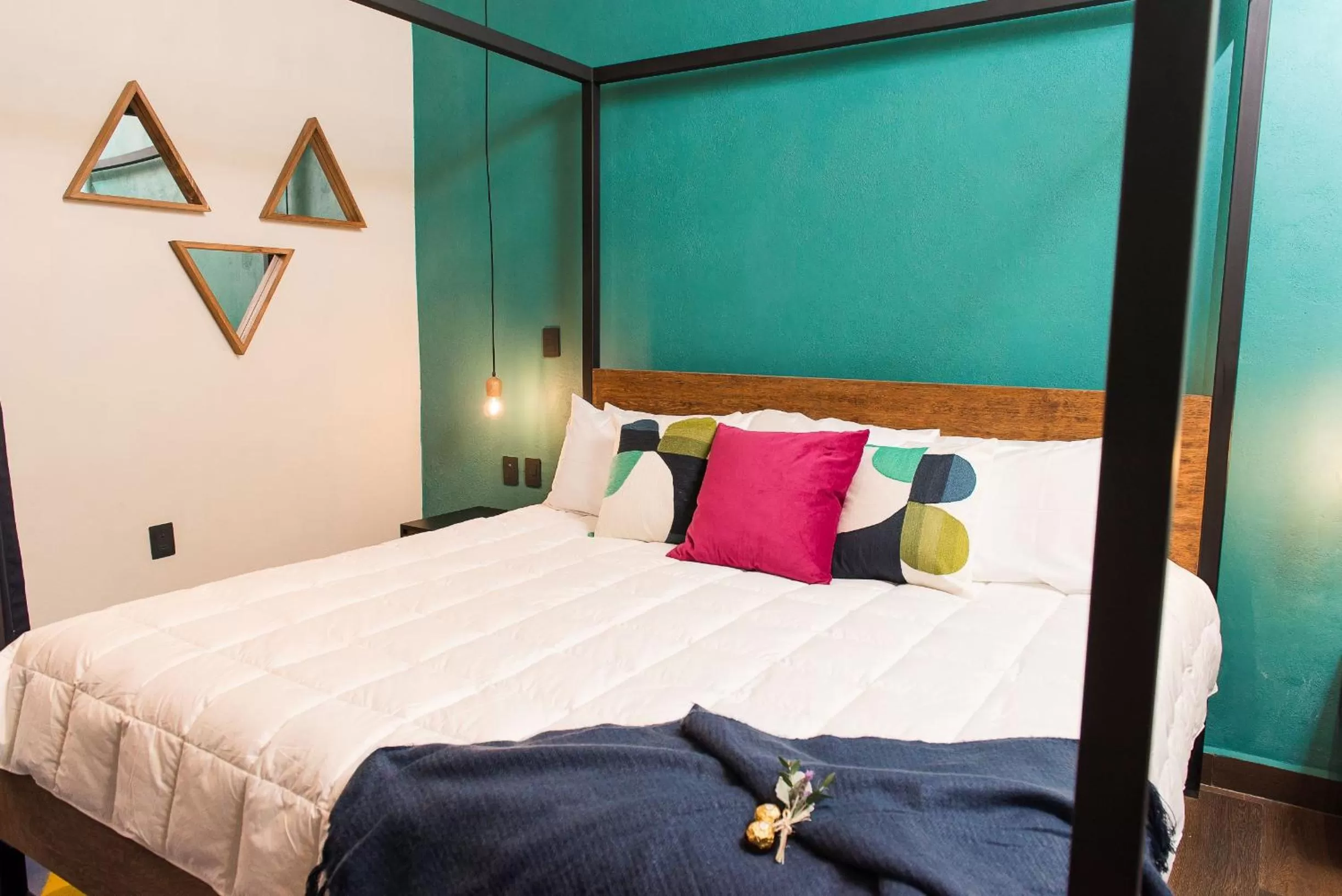 Bed in Antigua Trece Hotel Fusión & SPA