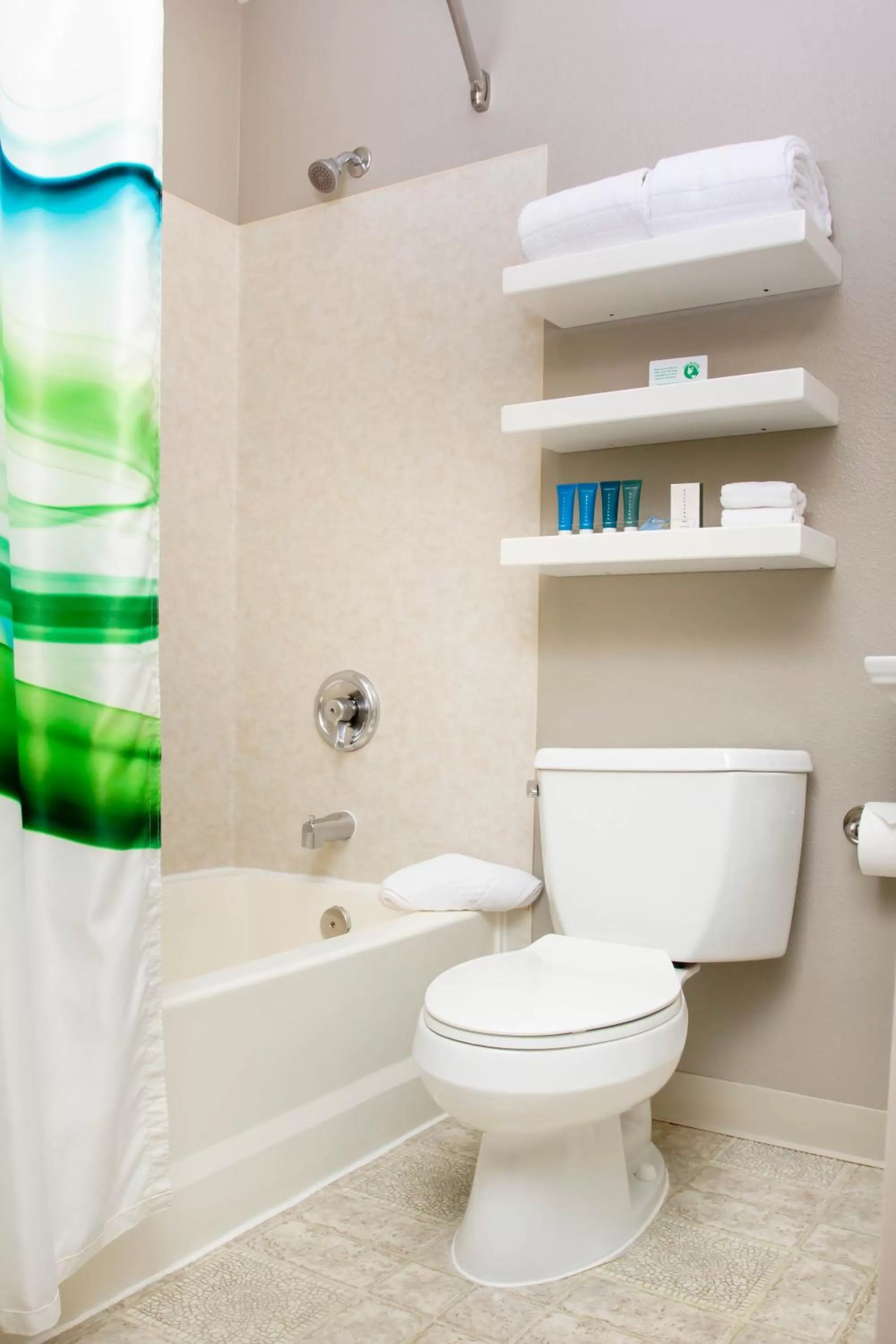 Toilet in Belltown Inn