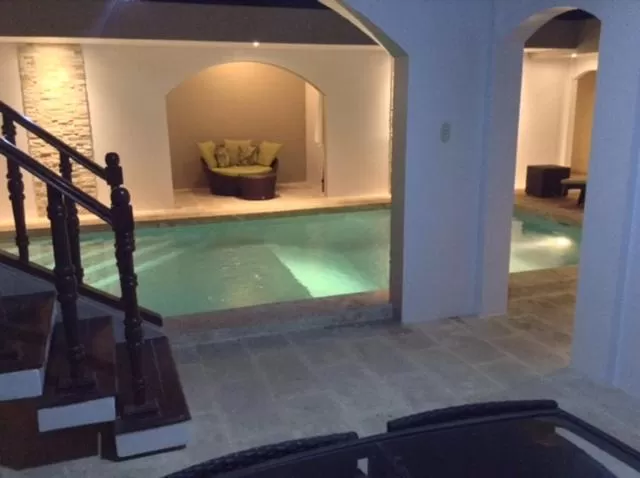 Swimming pool in Hotel Flor De Sarta