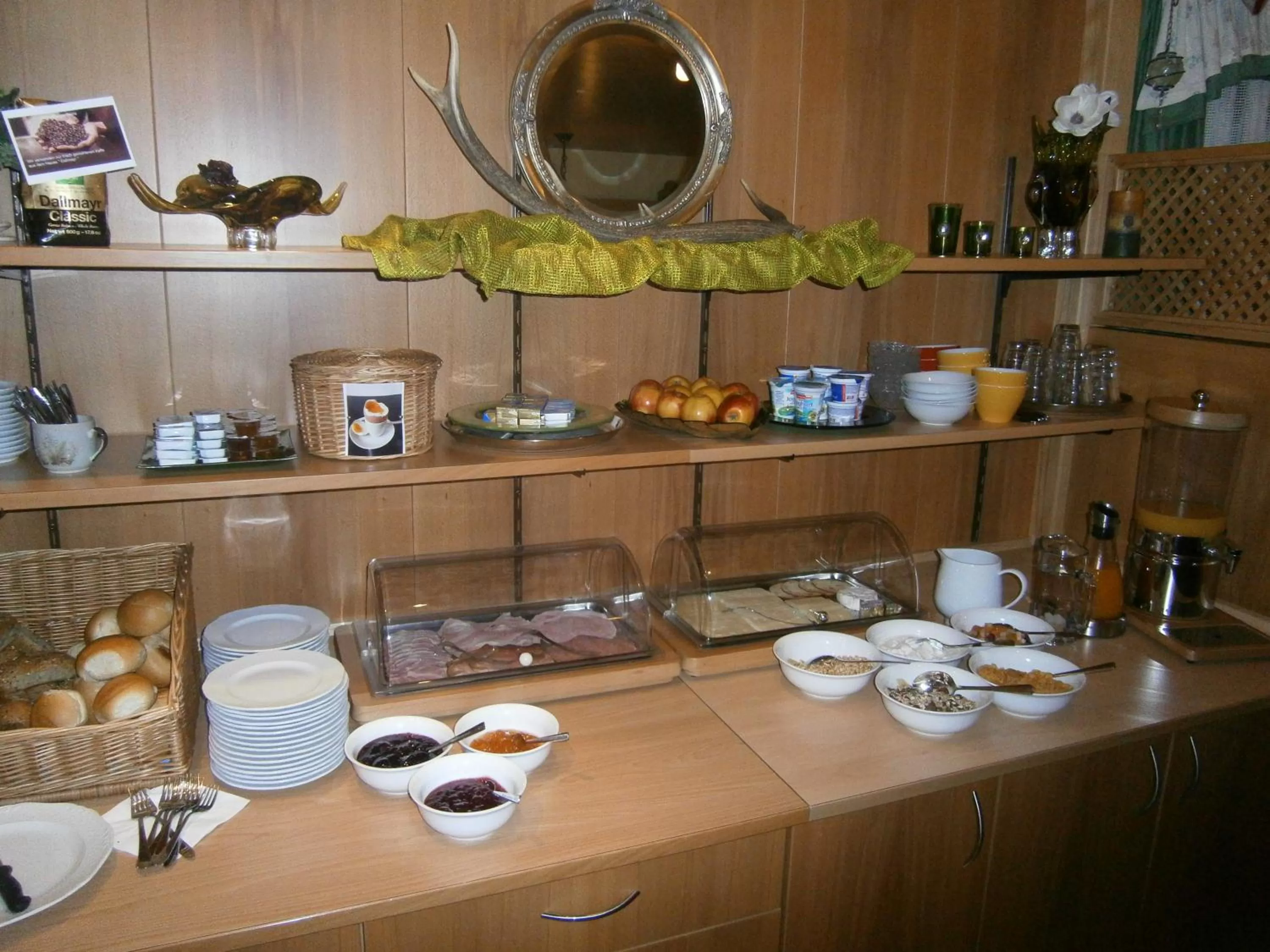 Buffet breakfast in GarniHotel - Arberblick