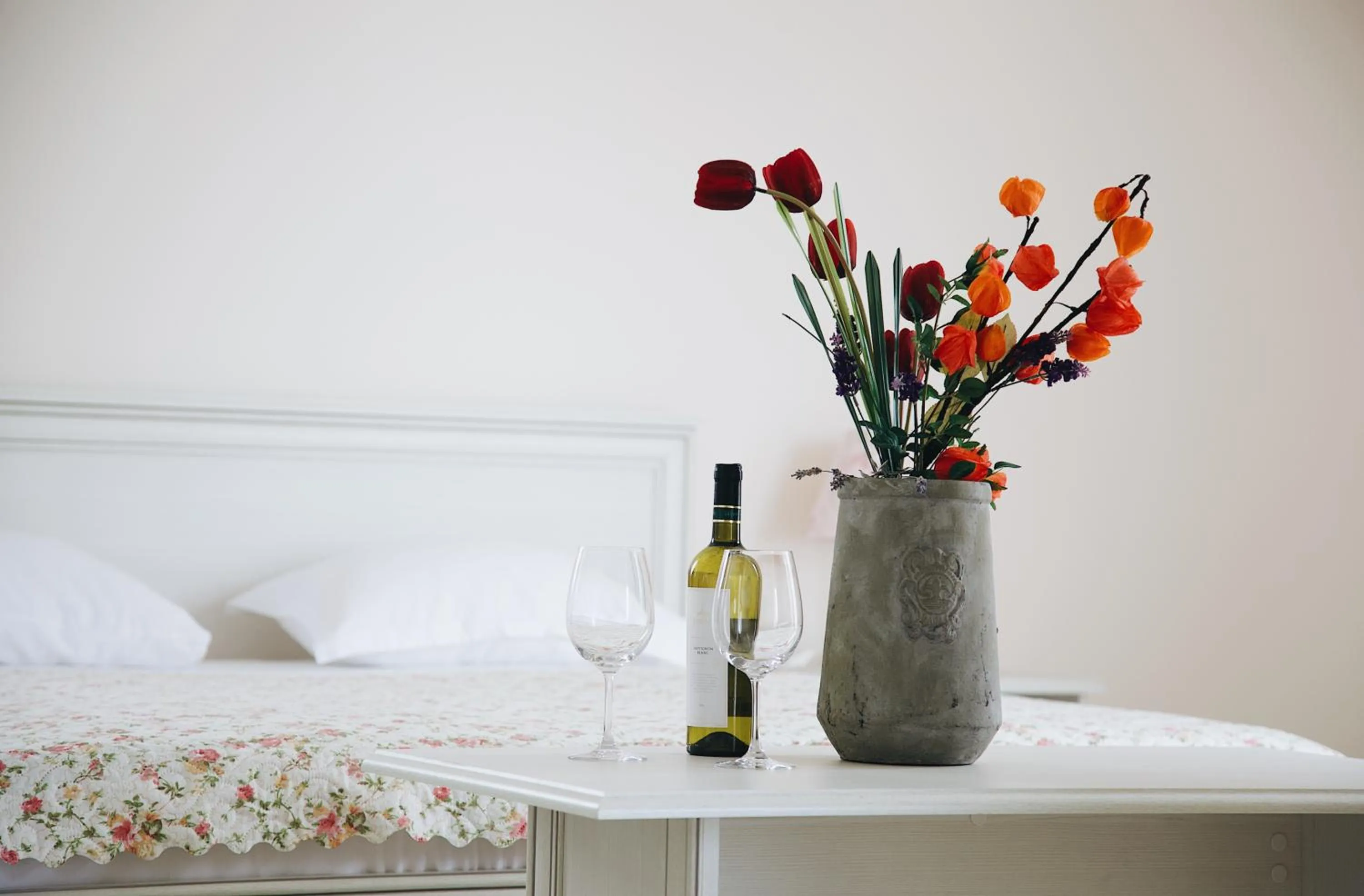 Bedroom in White Rock Castle Suite Hotel & SPA