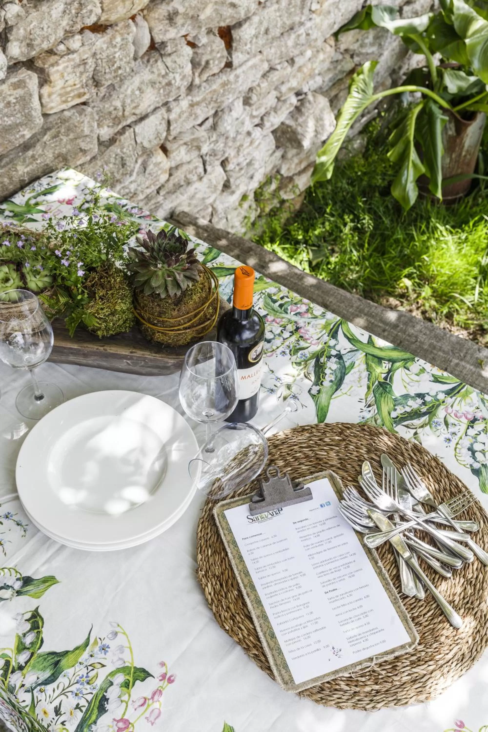 Restaurant/places to eat in Posada Santa Ana