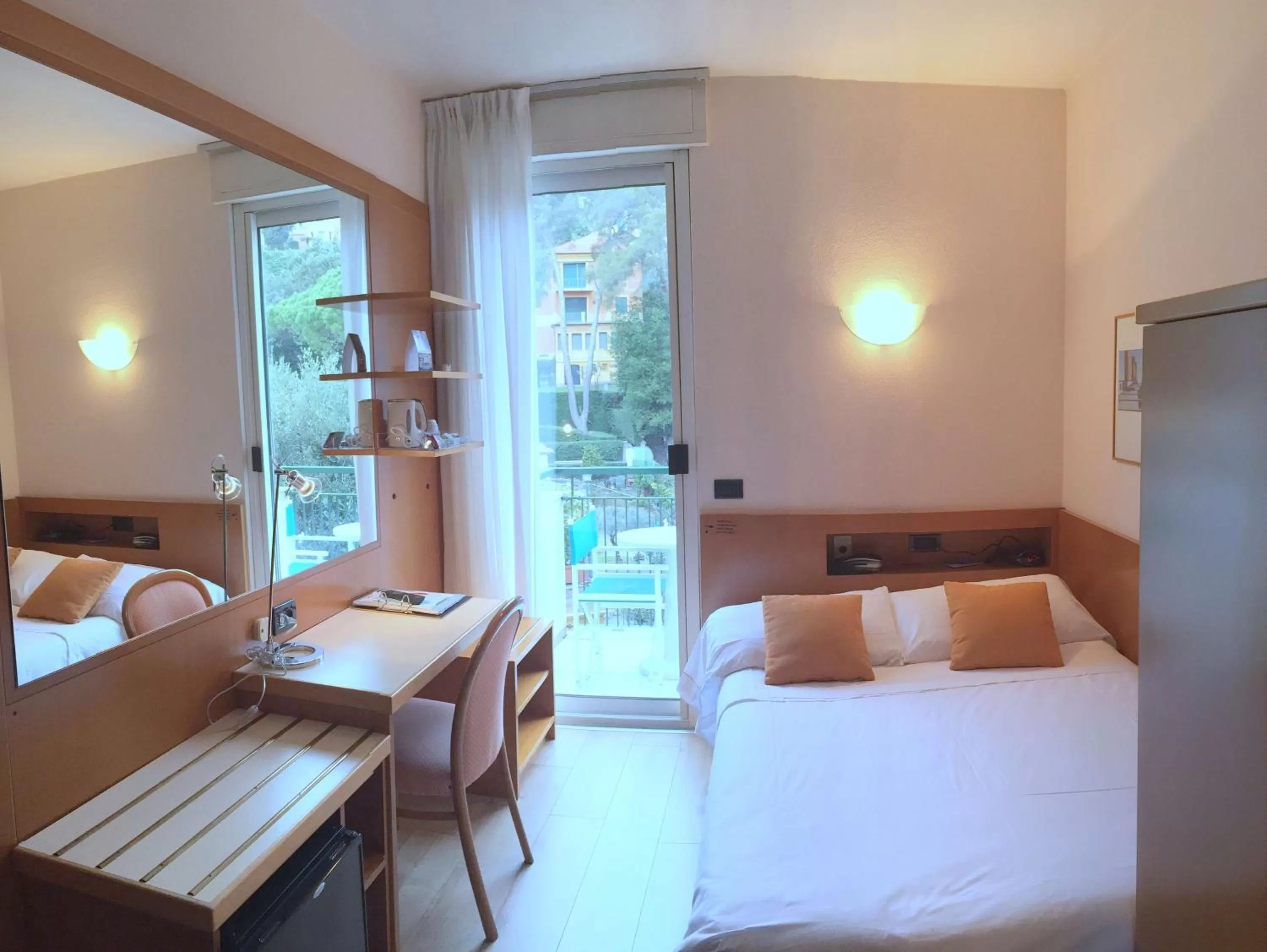 TV and multimedia, Bed in Best Western Regina Elena