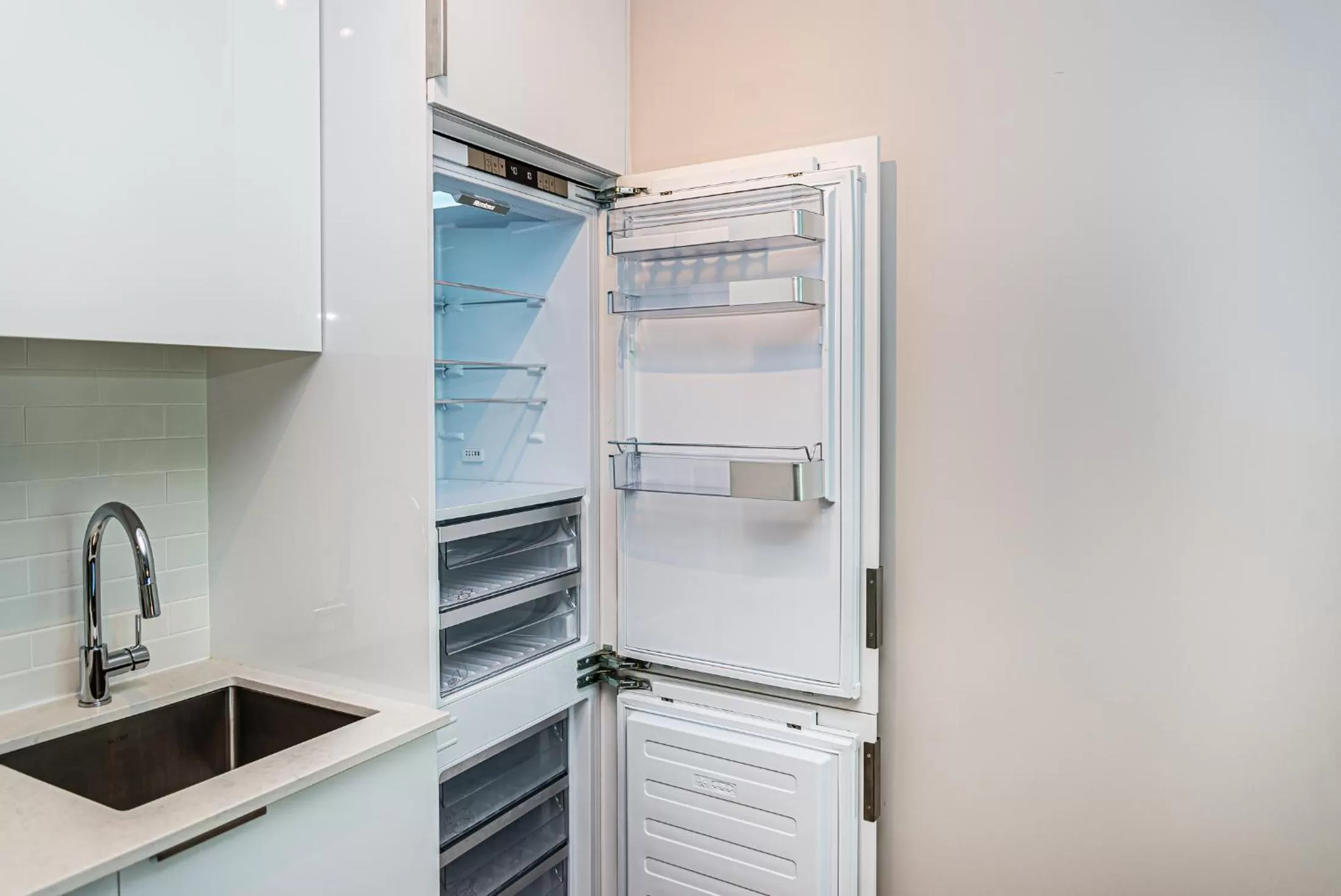 Kitchen or kitchenette in WERFY Luxury Apart-Hotel