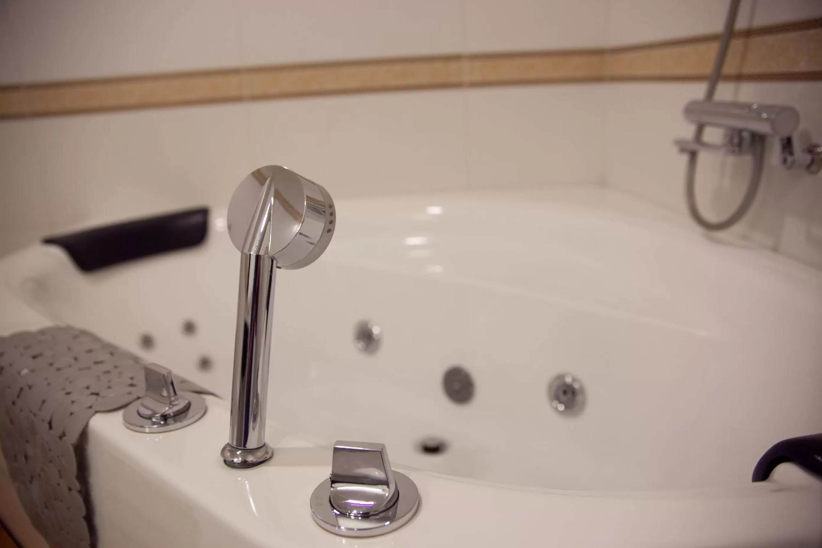 Bathroom in Aquari Hotel
