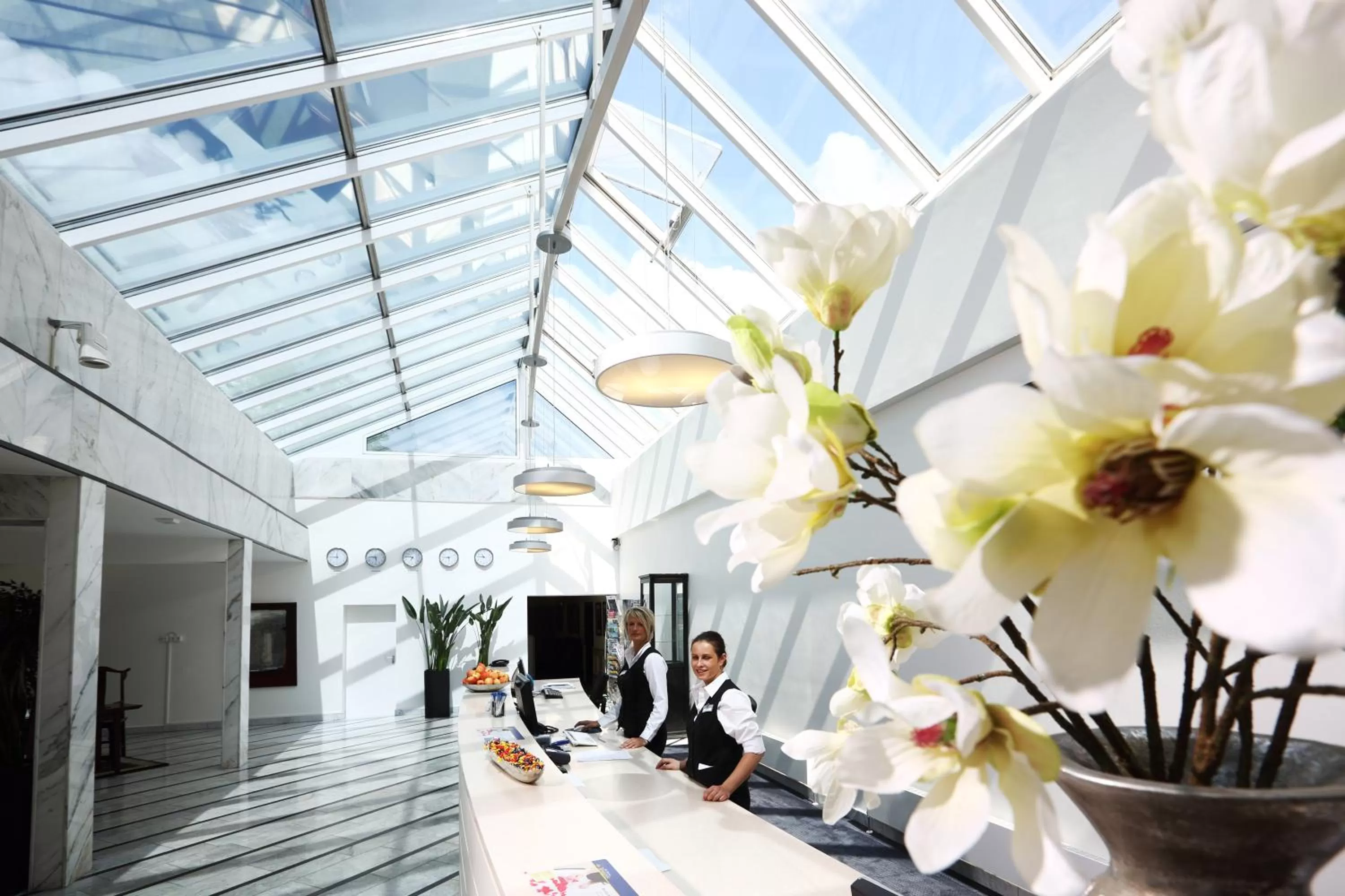 Lobby or reception in Hotel des Nordens Flensburg Wellness & Spa