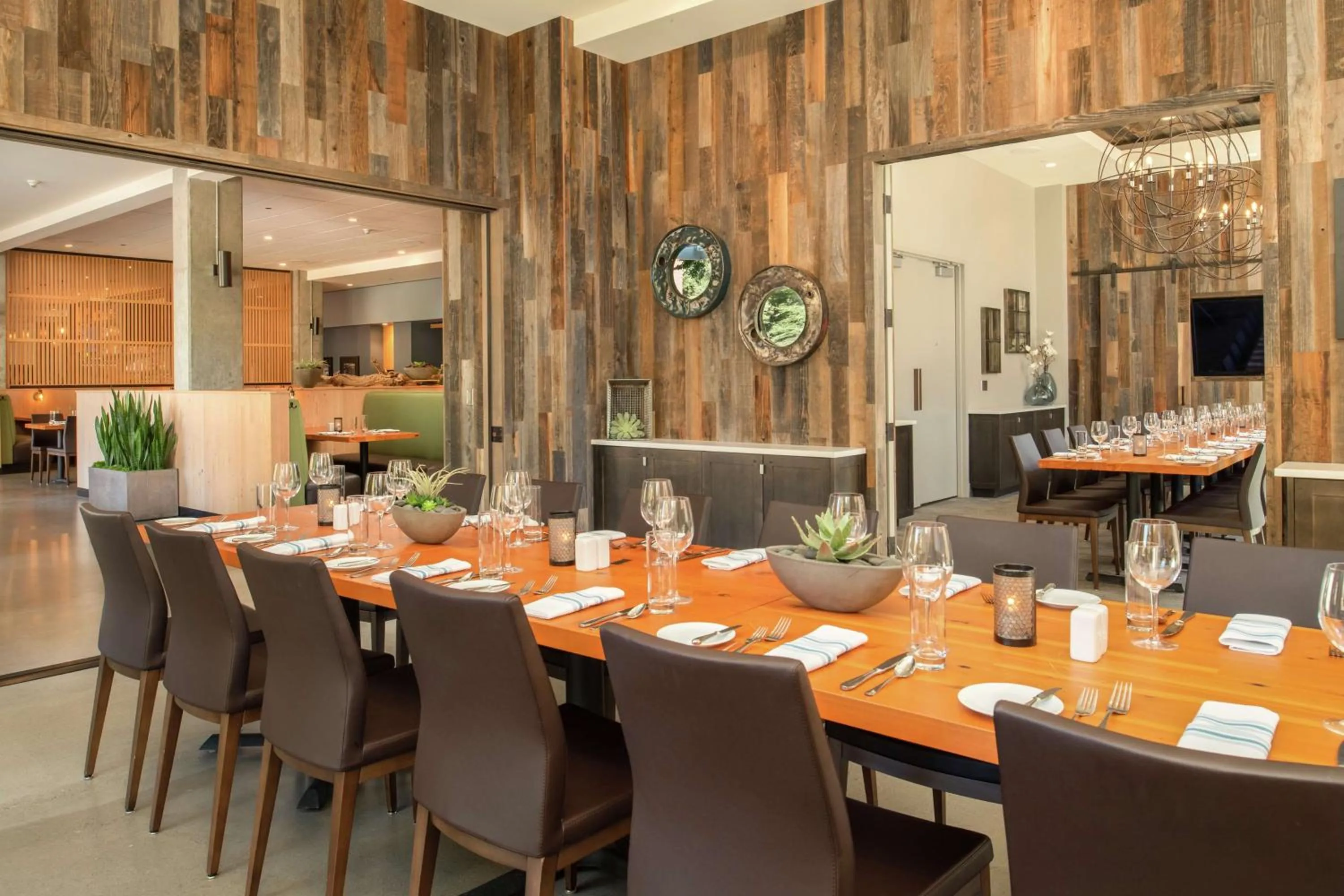 Restaurant/places to eat in Hilton Vancouver Washington