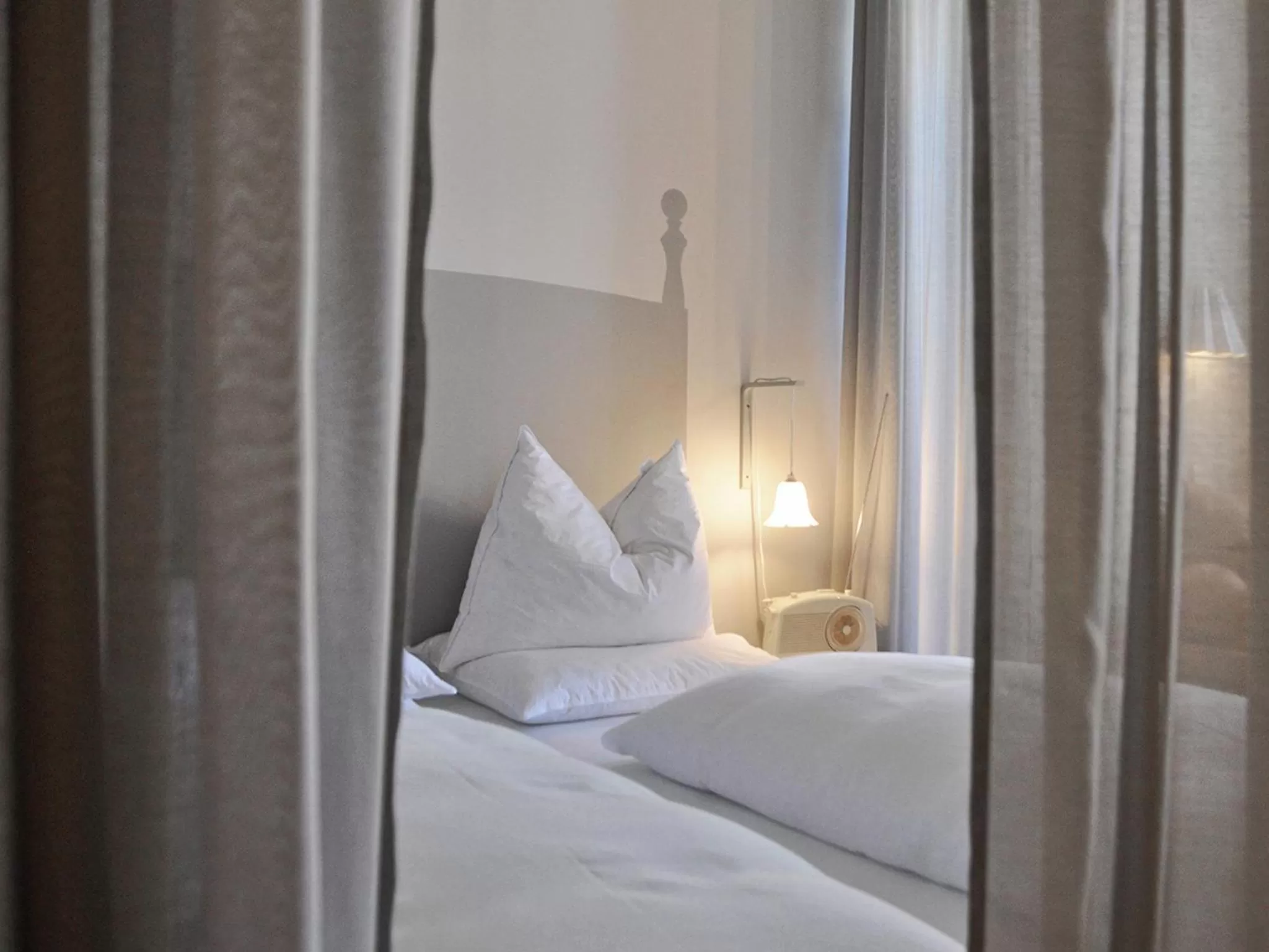 Decorative detail, Bed in grätzlhotel Schönbrunn