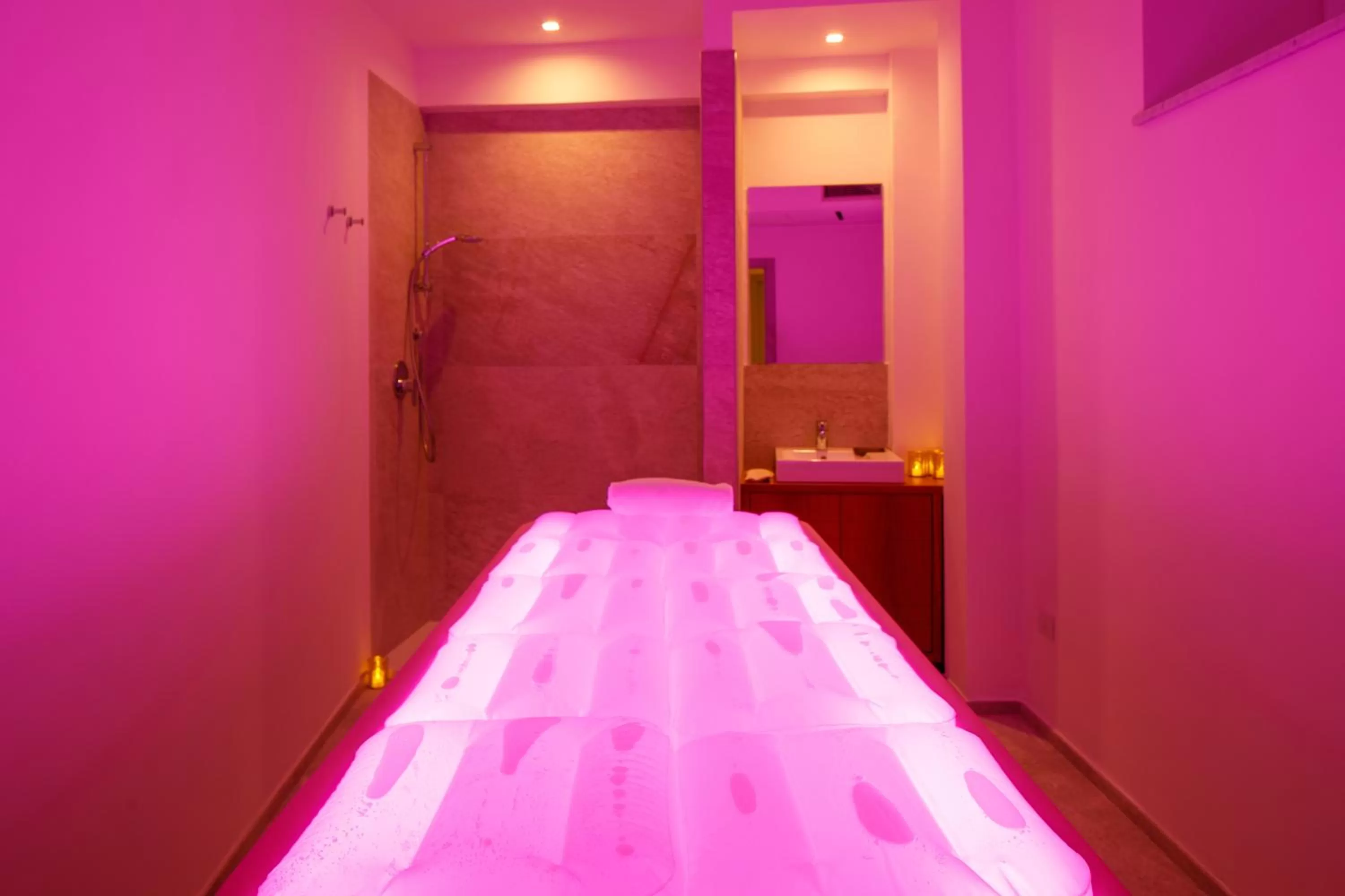 Massage in Villa Fiorella Art Hotel