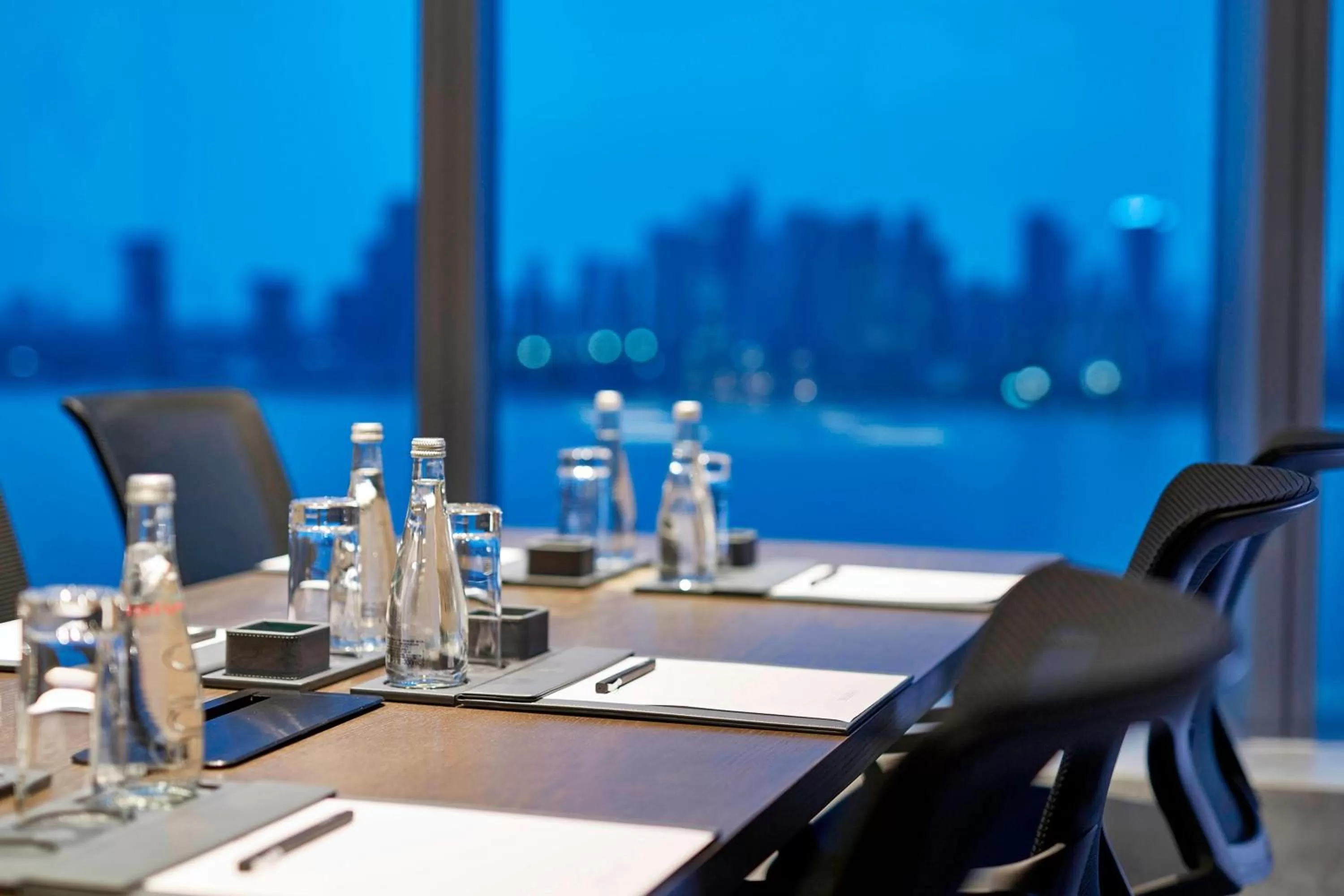 Lounge or bar in Hangzhou Marriott Hotel Qianjiang