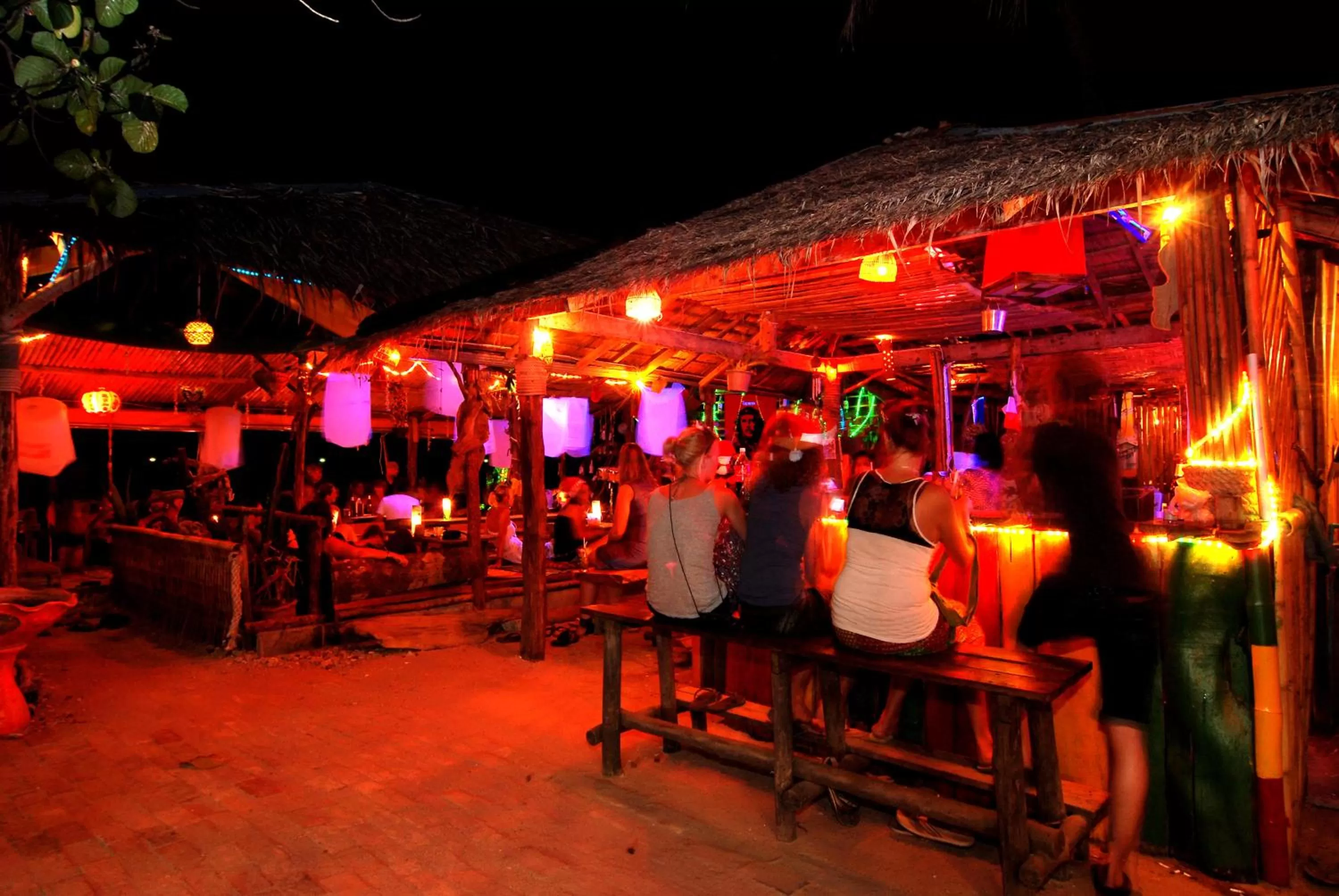 Night in Lanta Emerald Bungalow