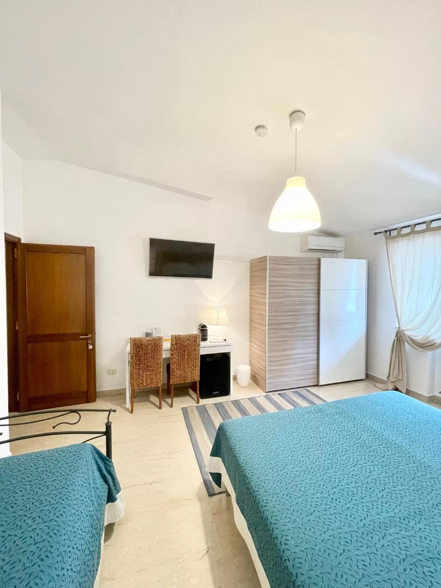 Photo of the whole room, Bed in B&B Le Saline