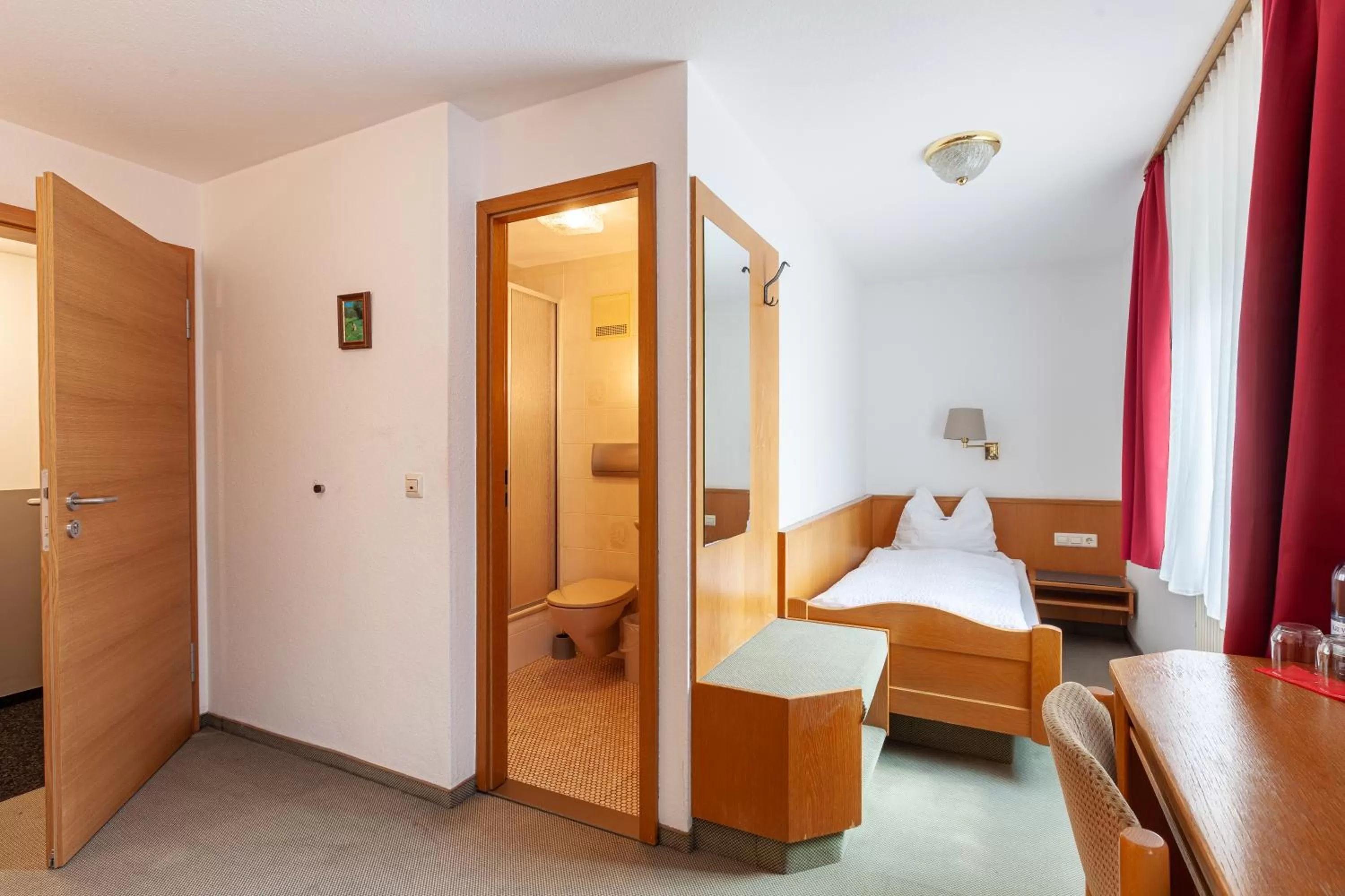 Bed in Hotel Garni Traube