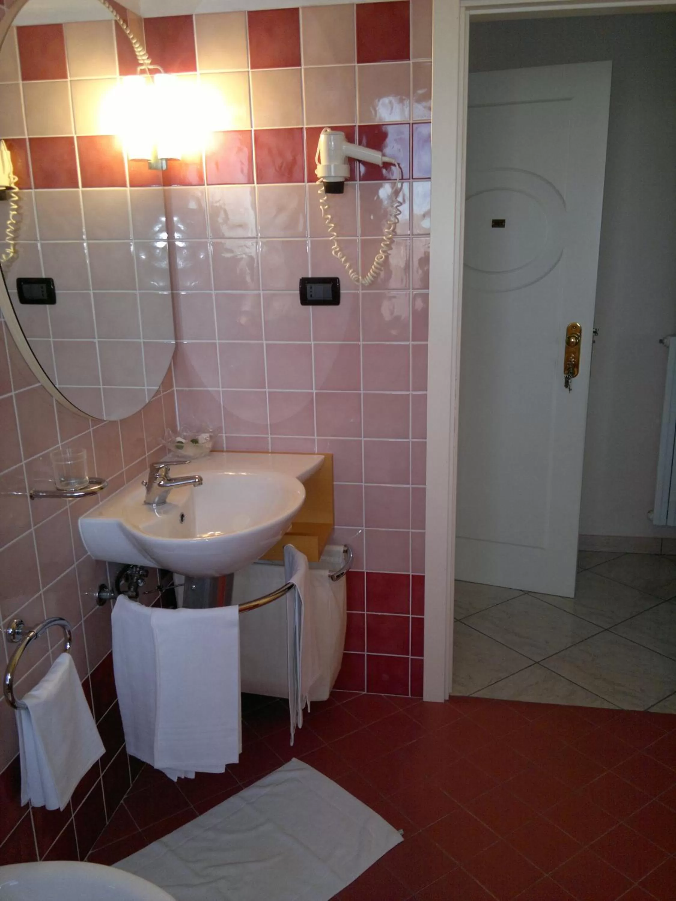 Shower in Hotel La Rotonda