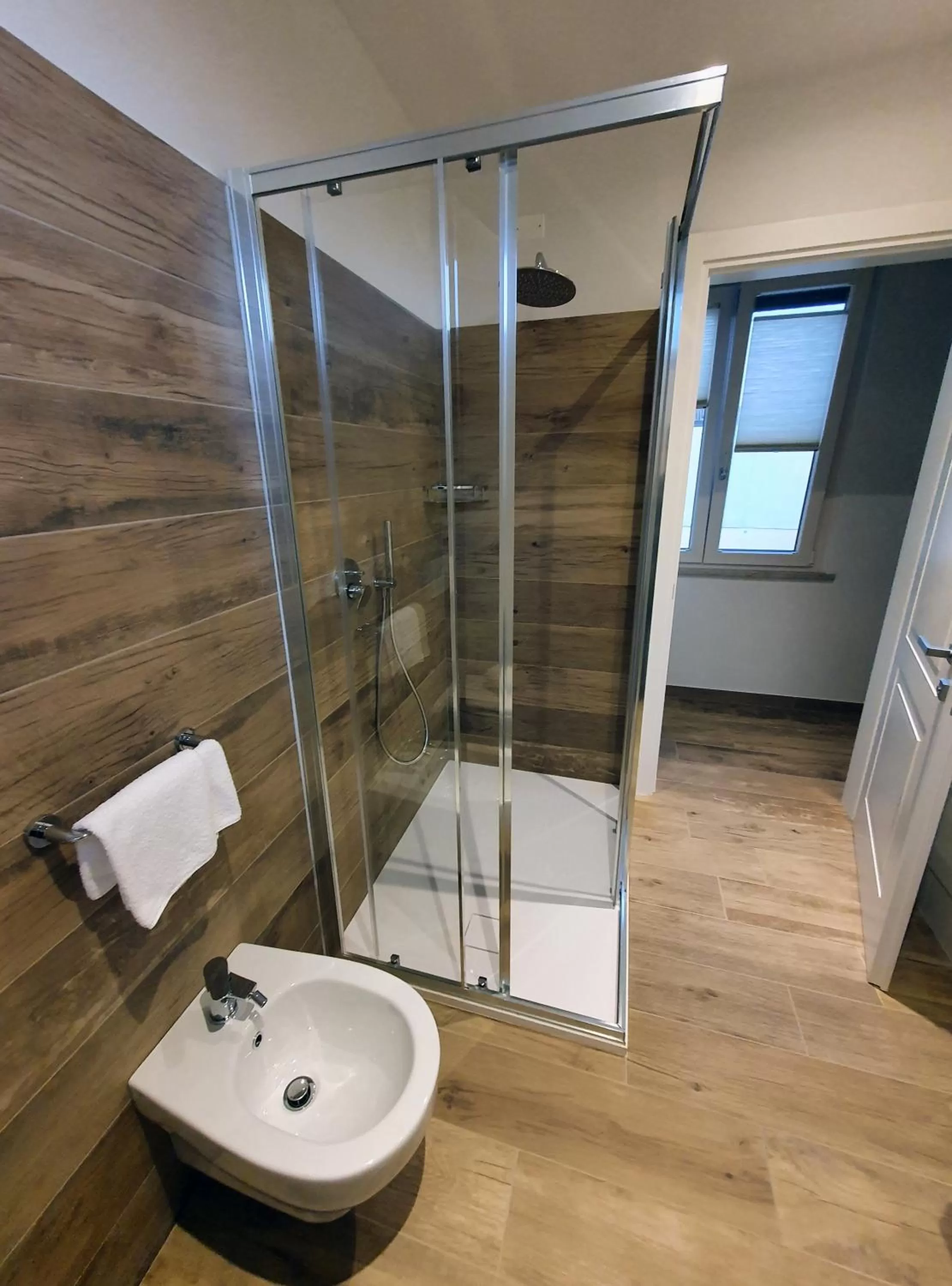 Shower in La Lampara