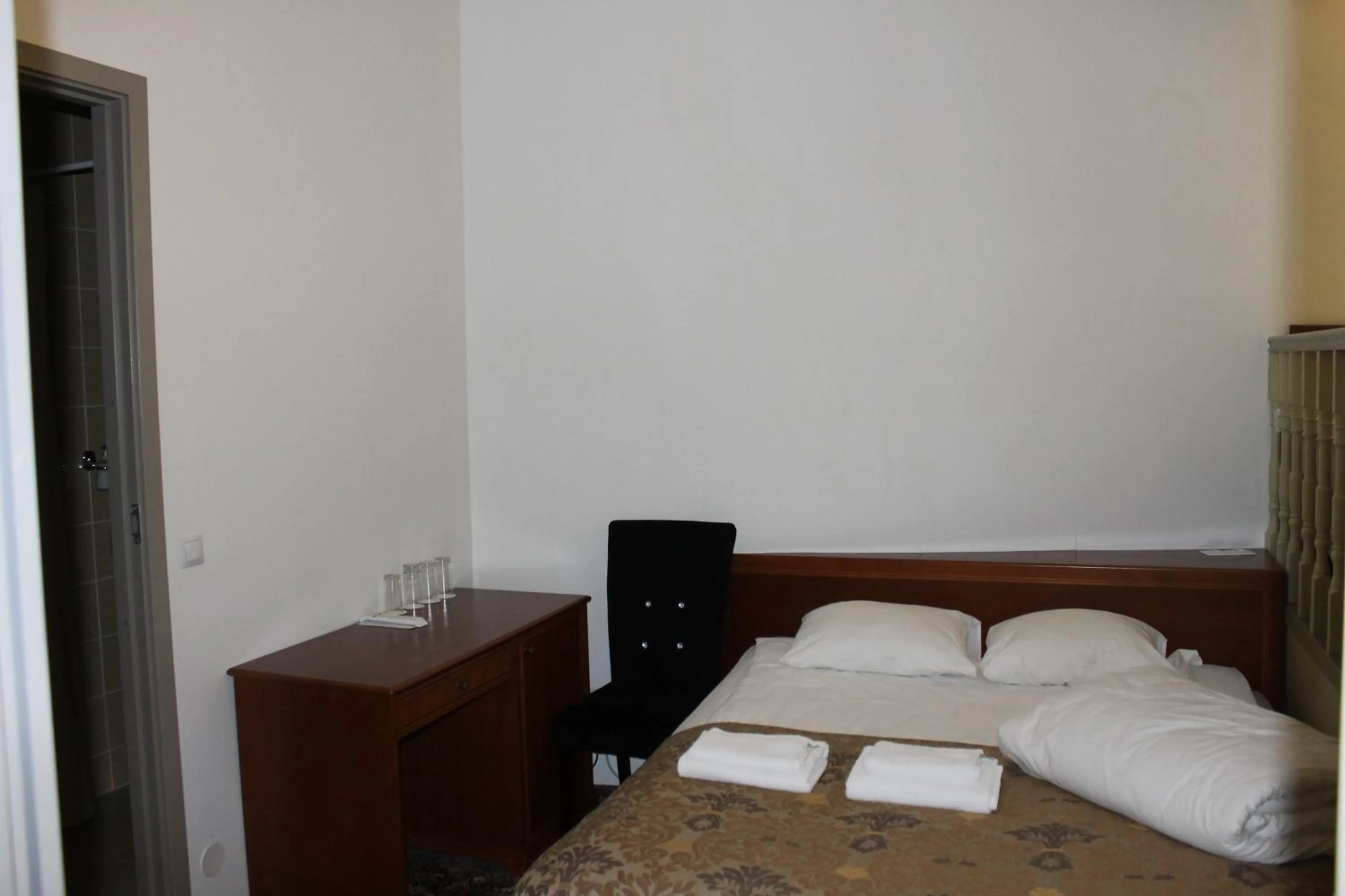 Bed in Three Crowns Residents