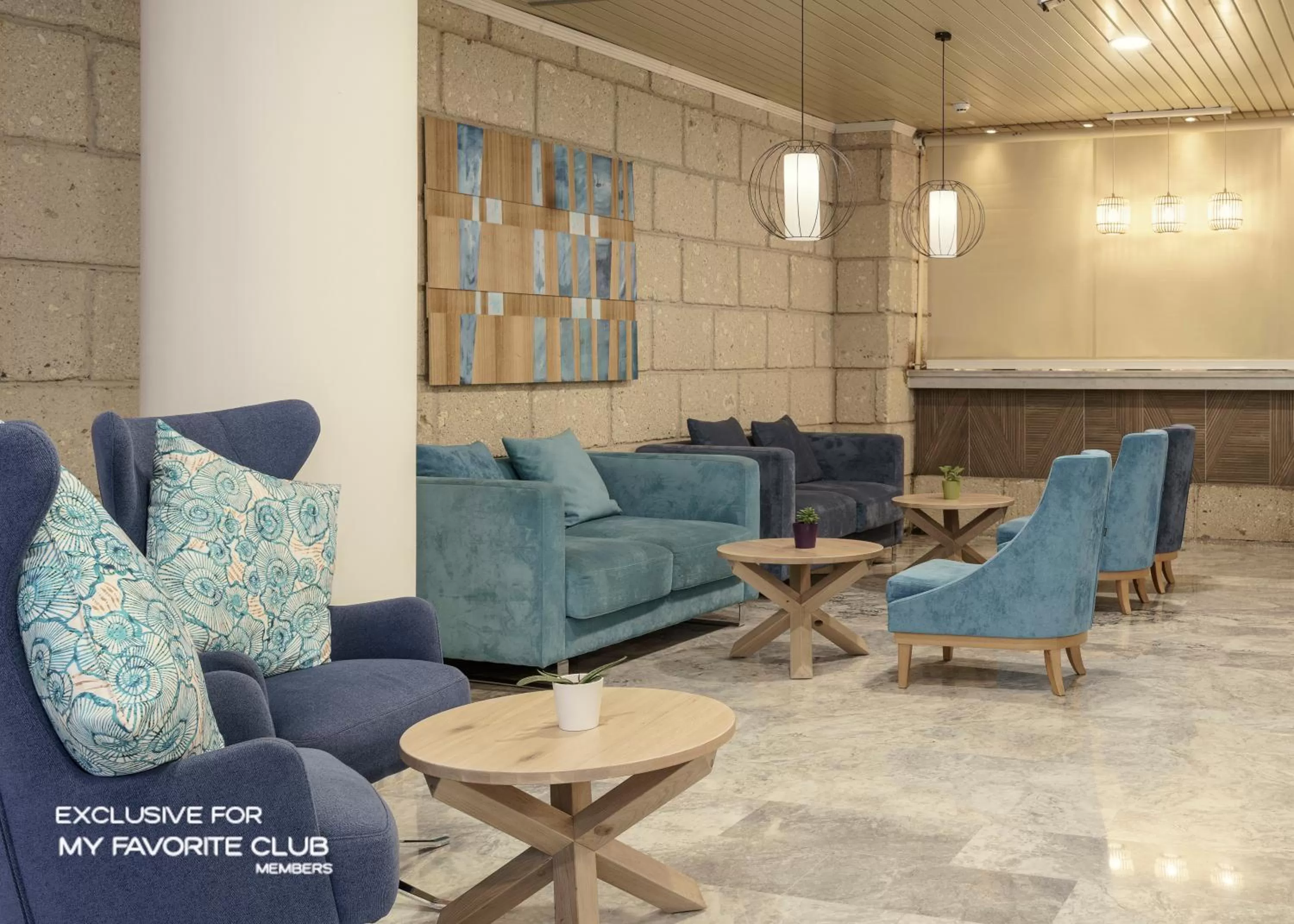 Lounge or bar in Alua Tenerife