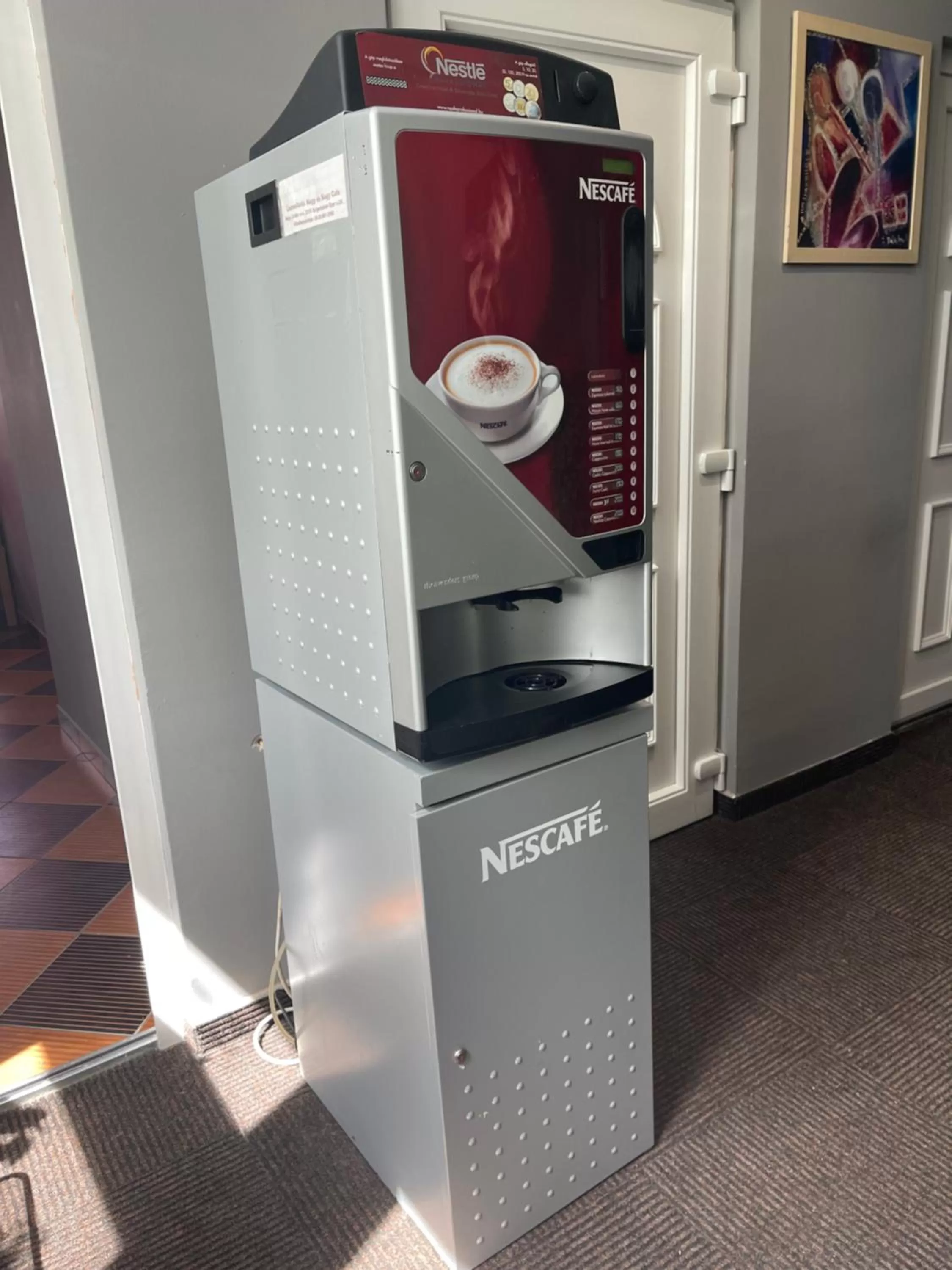 Coffee/tea facilities, Kitchen/Kitchenette in Airport Szálló