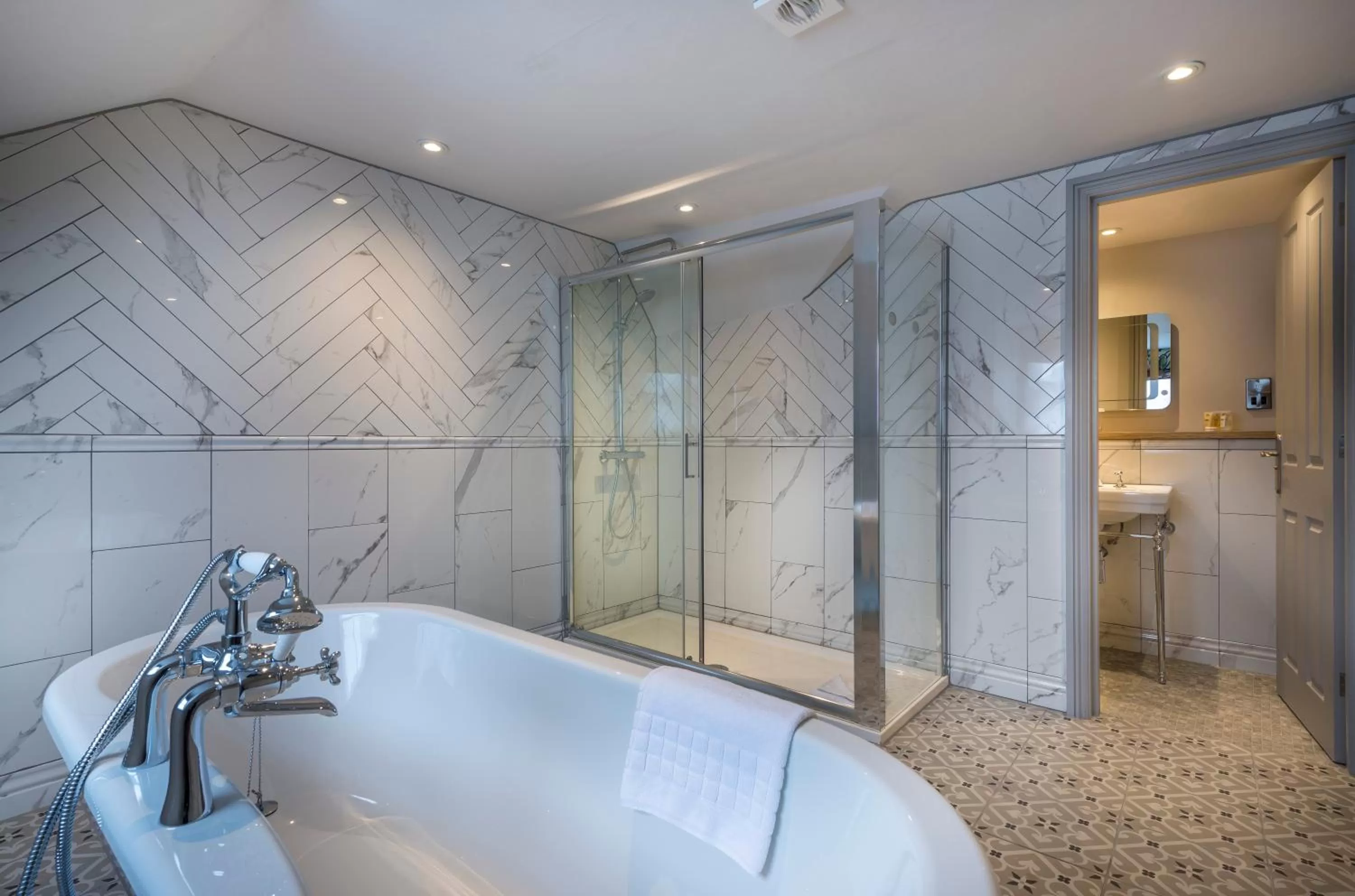 Bathroom in The Three Swans Hotel, Hungerford, Berkshire - The Coaching Inn Group