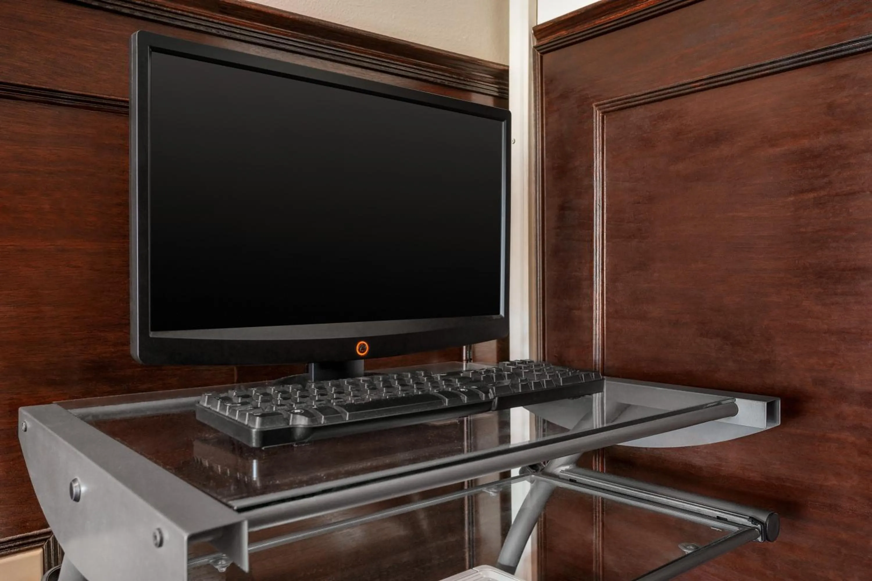 Business facilities, TV/Entertainment Center in Baymont by Wyndham Florida City