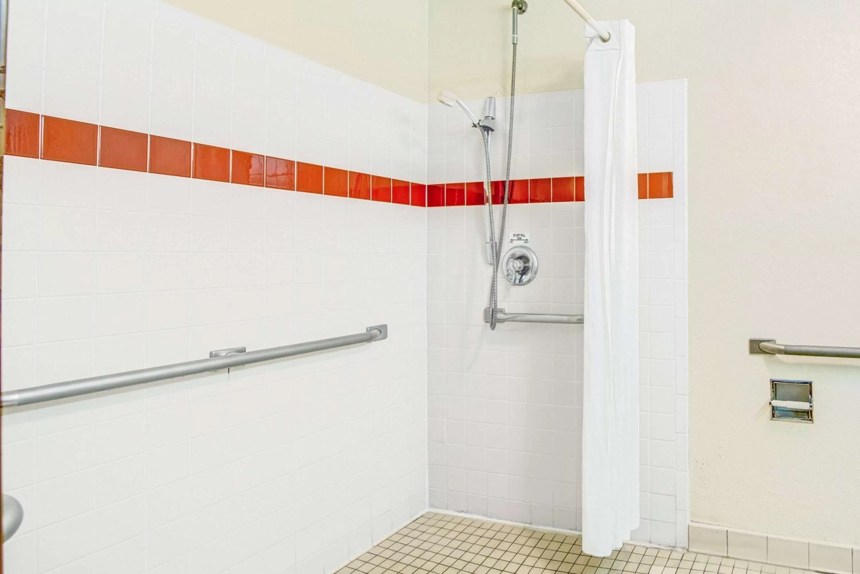 Bathroom in Super 8 by Wyndham San Antonio/Fiesta