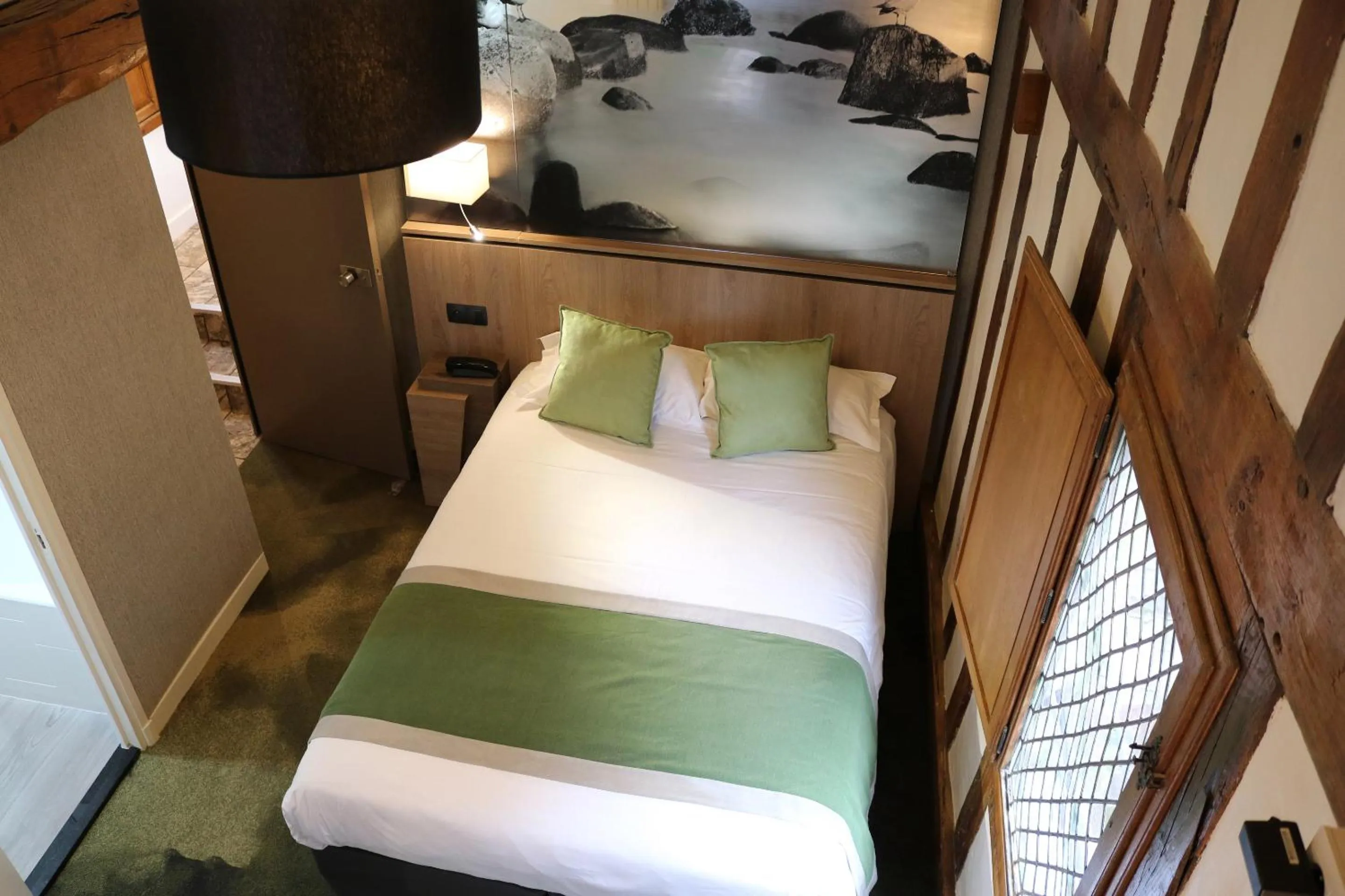 Bedroom, Bed in Le Mouton Blanc