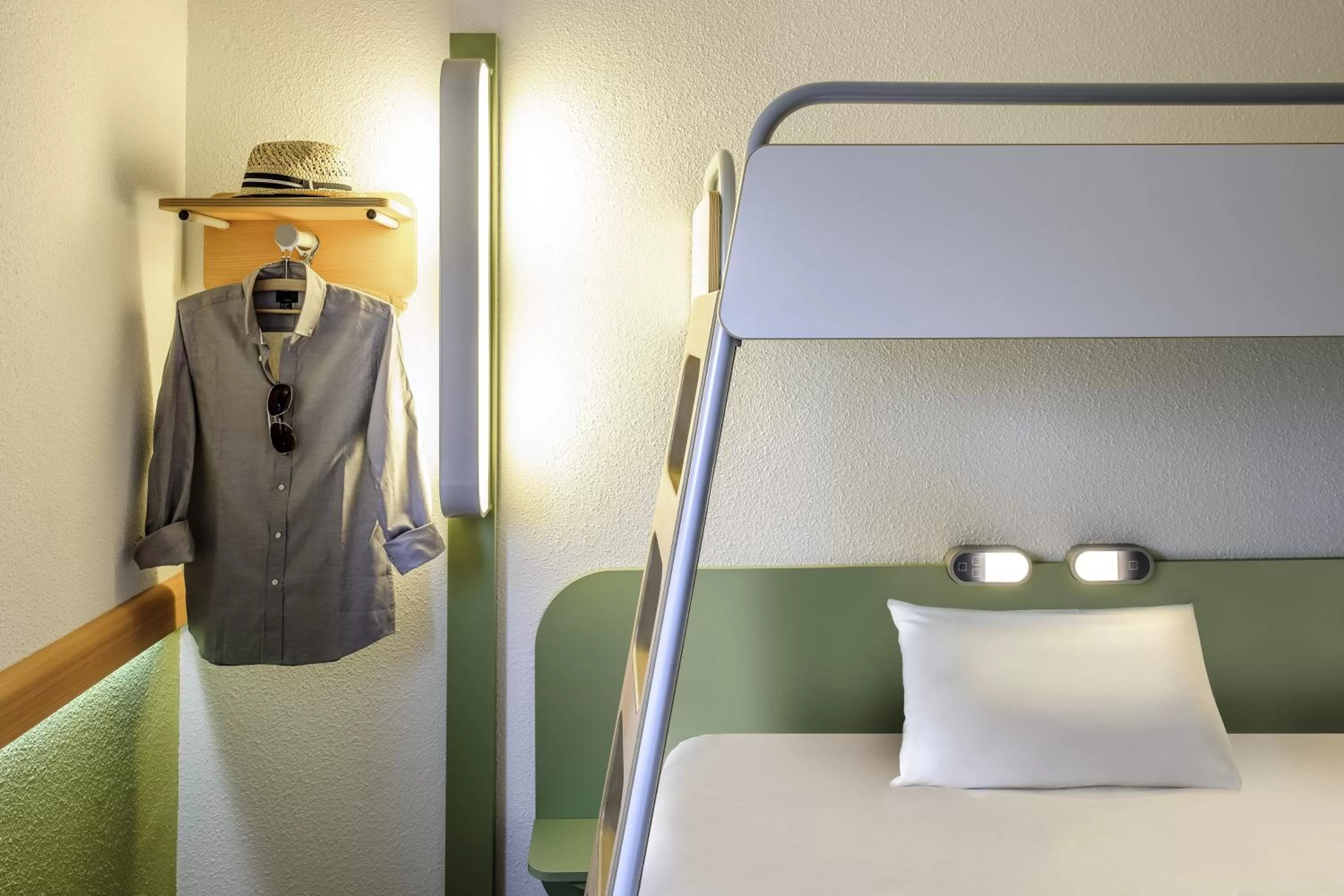 bunk bed, Bed in ibis budget Bordeaux Centre Bastide