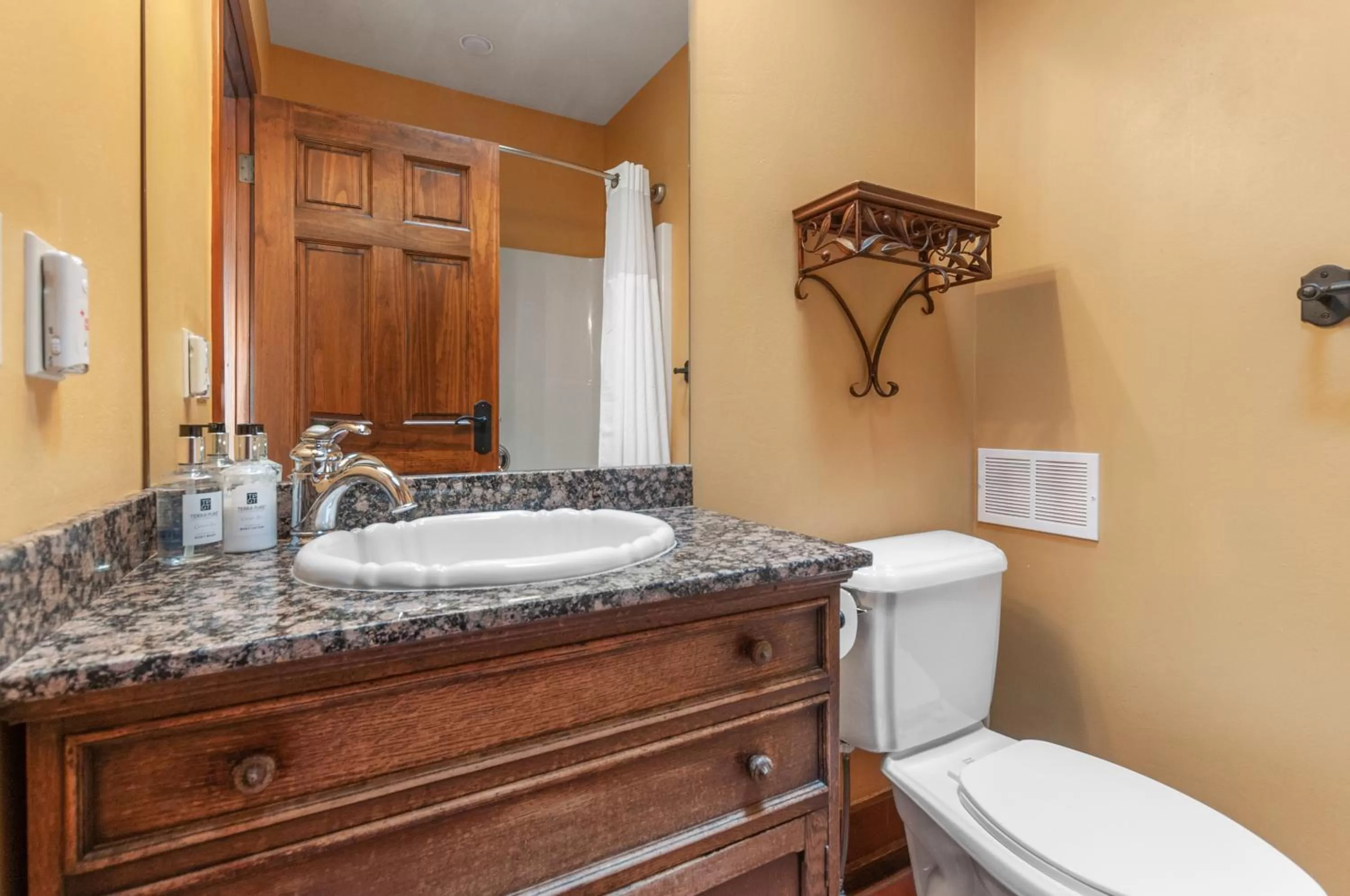 Toilet in Casa Grande Inn & Suites