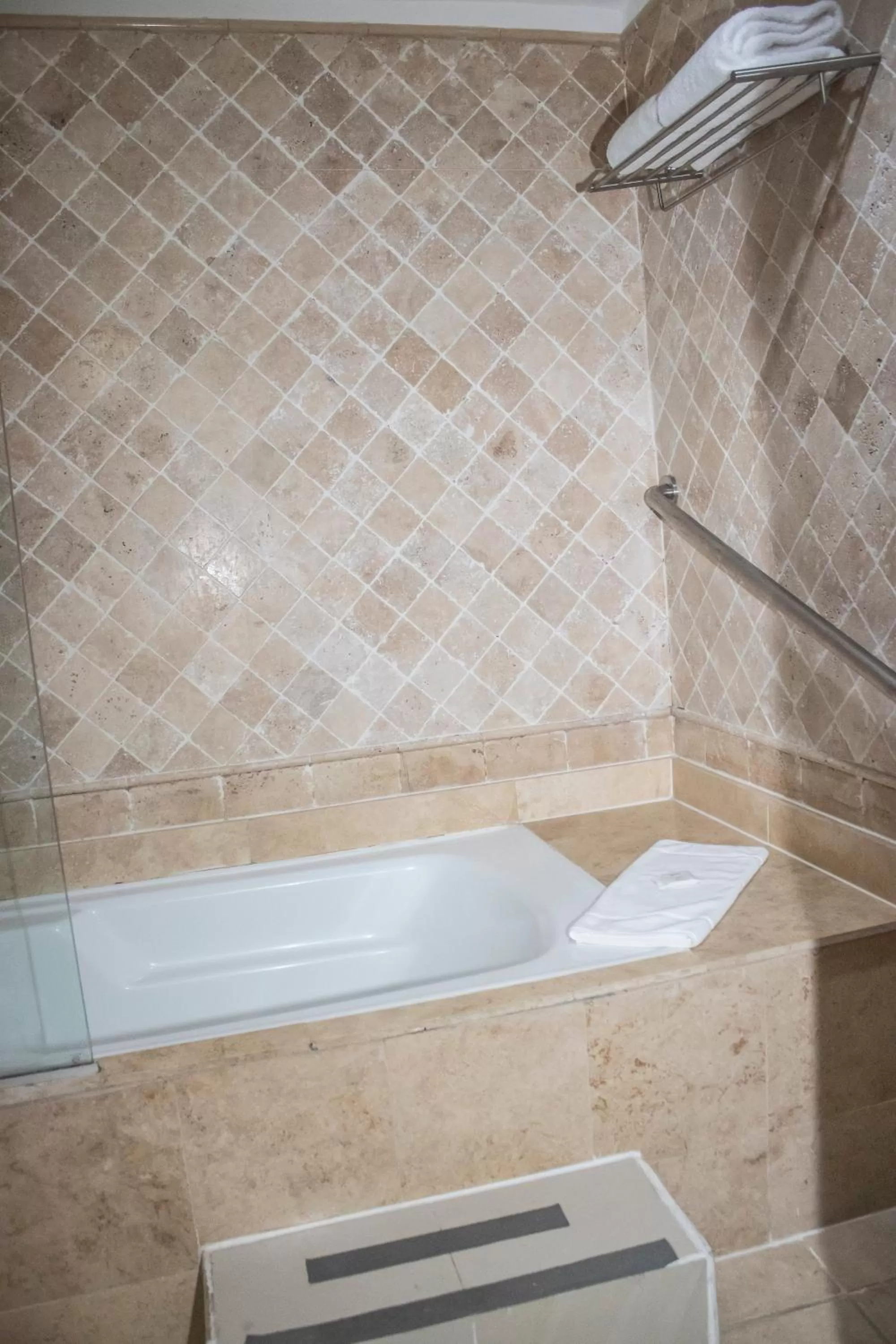 Shower in Radisson Colon 2,000 Hotel & Casino