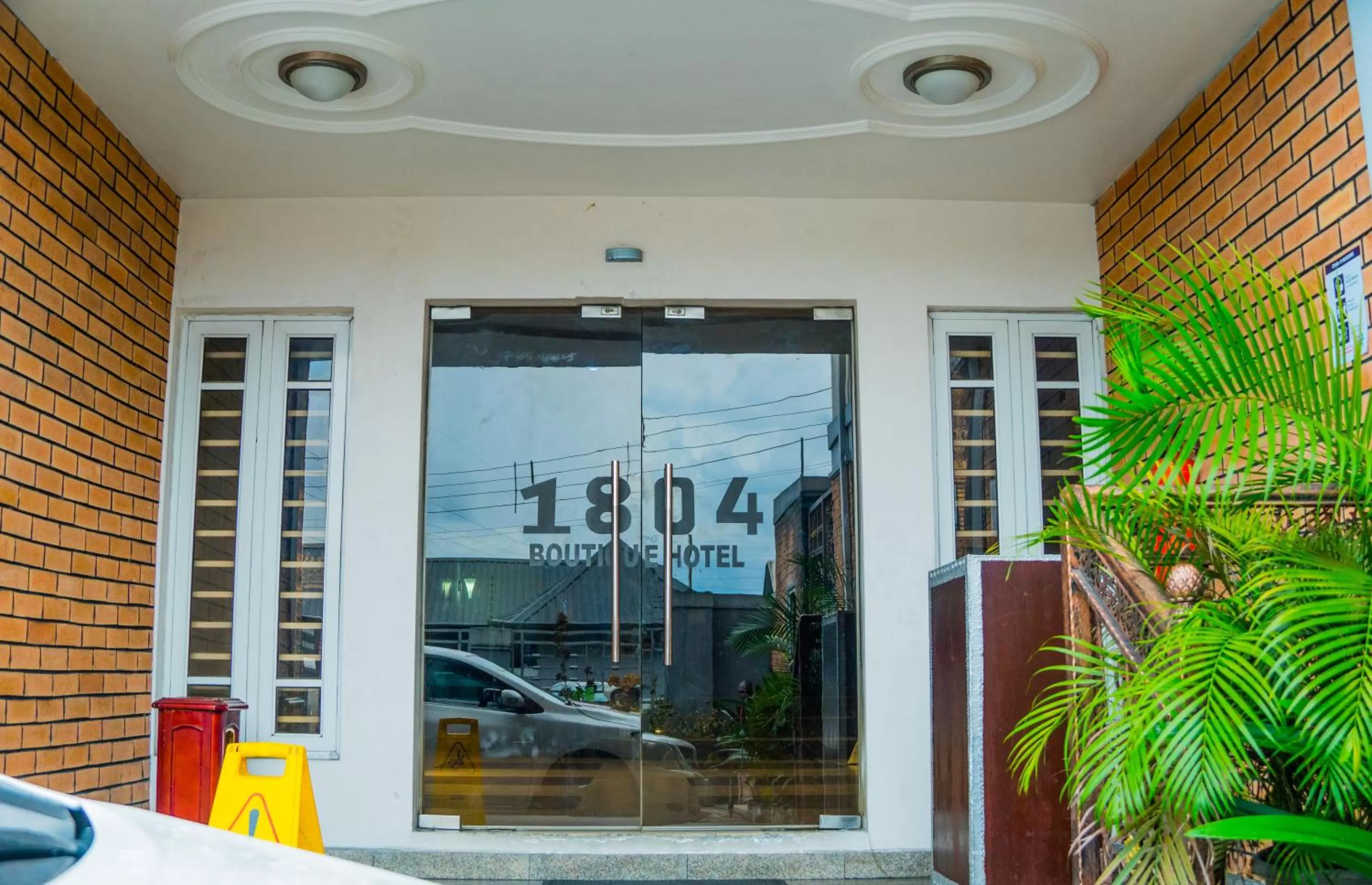 Facade/entrance in 1804 Boutique Hotel