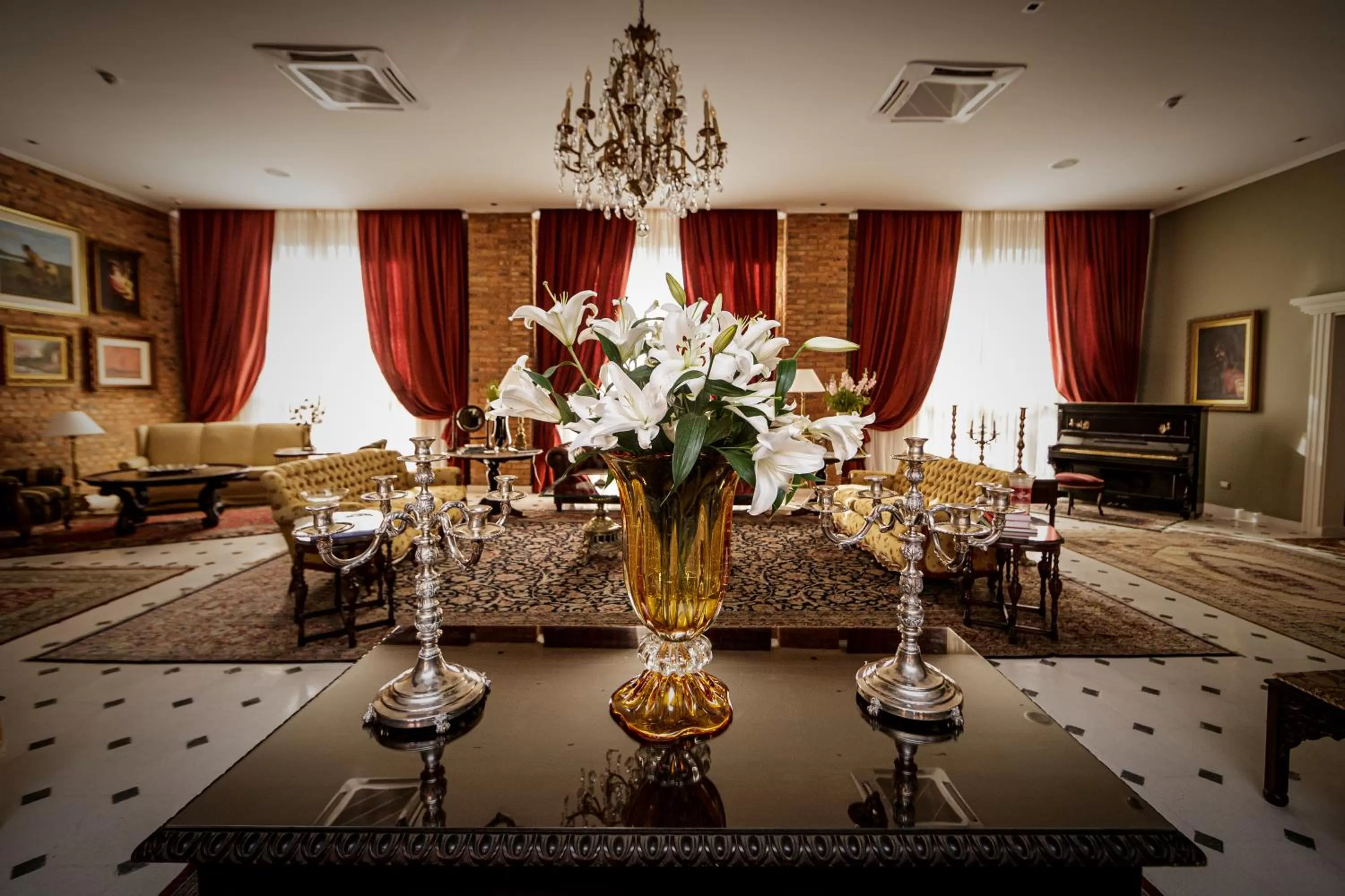 Living room, Banquet Facilities in Nino Hotel Boutique