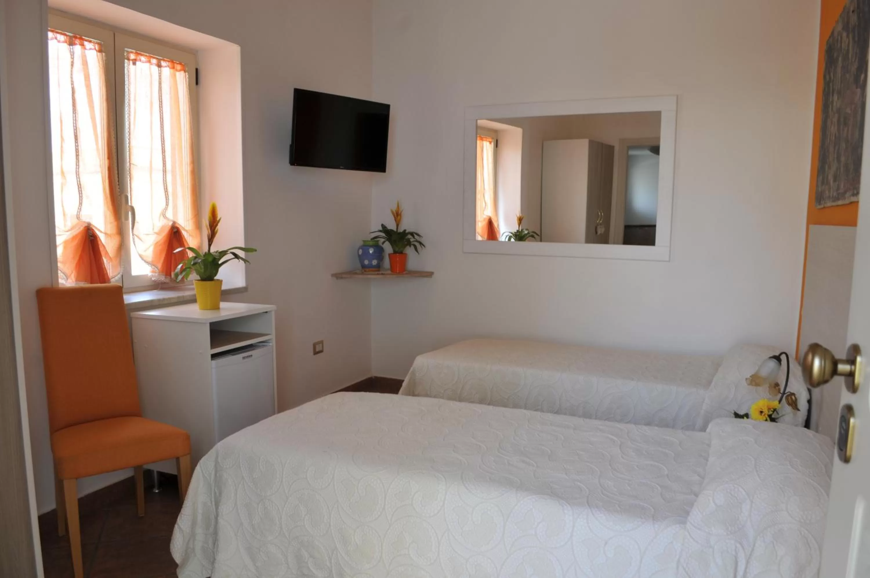 Bedroom, Bed in V&V Suite & Breakfast