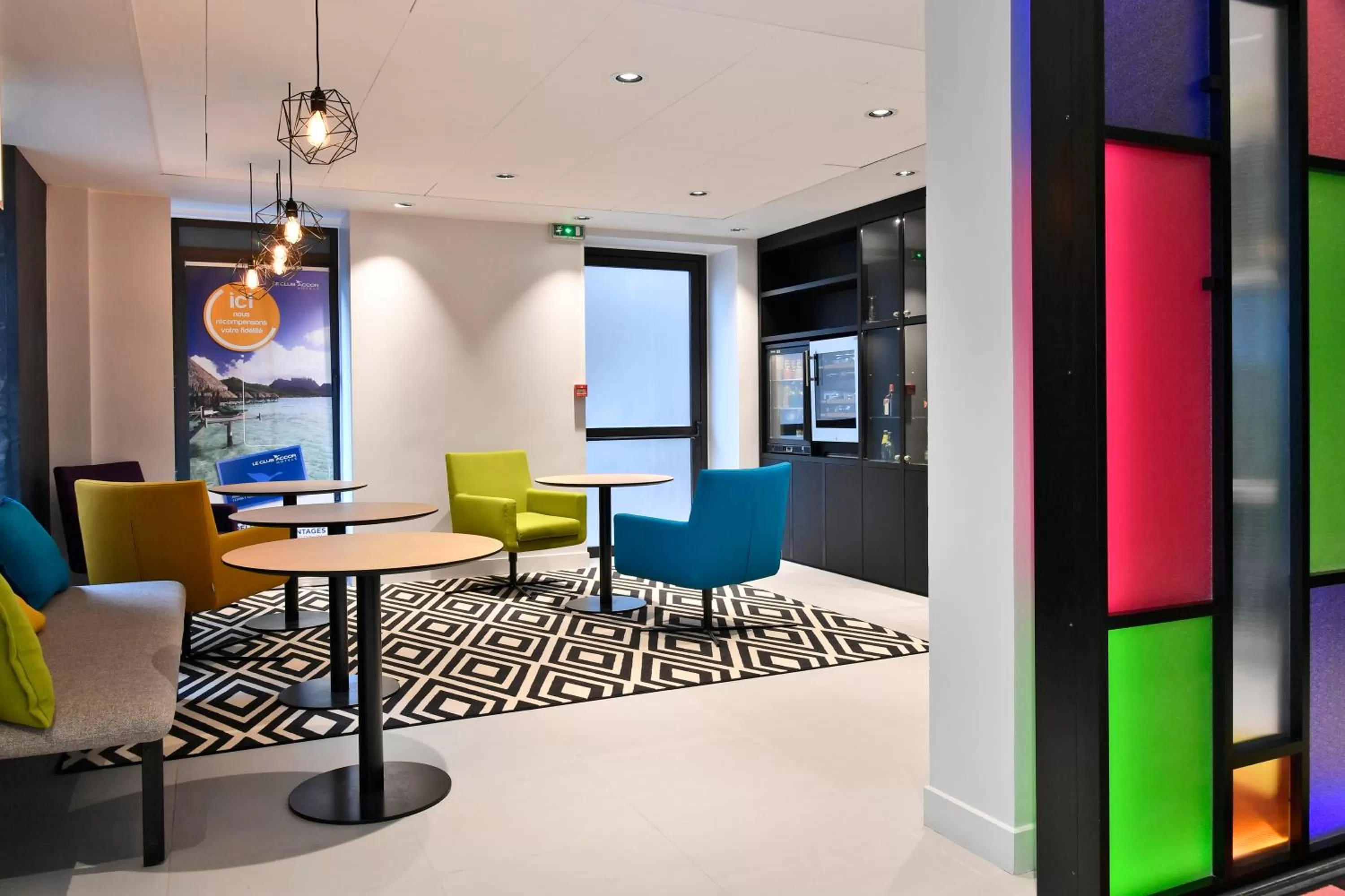 Lounge or bar in Mercure Paris Gare de l'Est