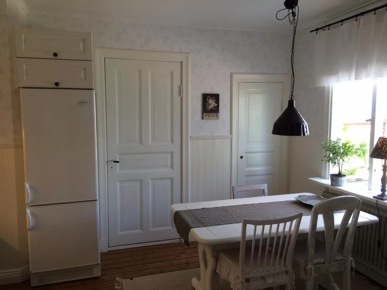 Kitchen or kitchenette, Seating Area in Gröna Lena