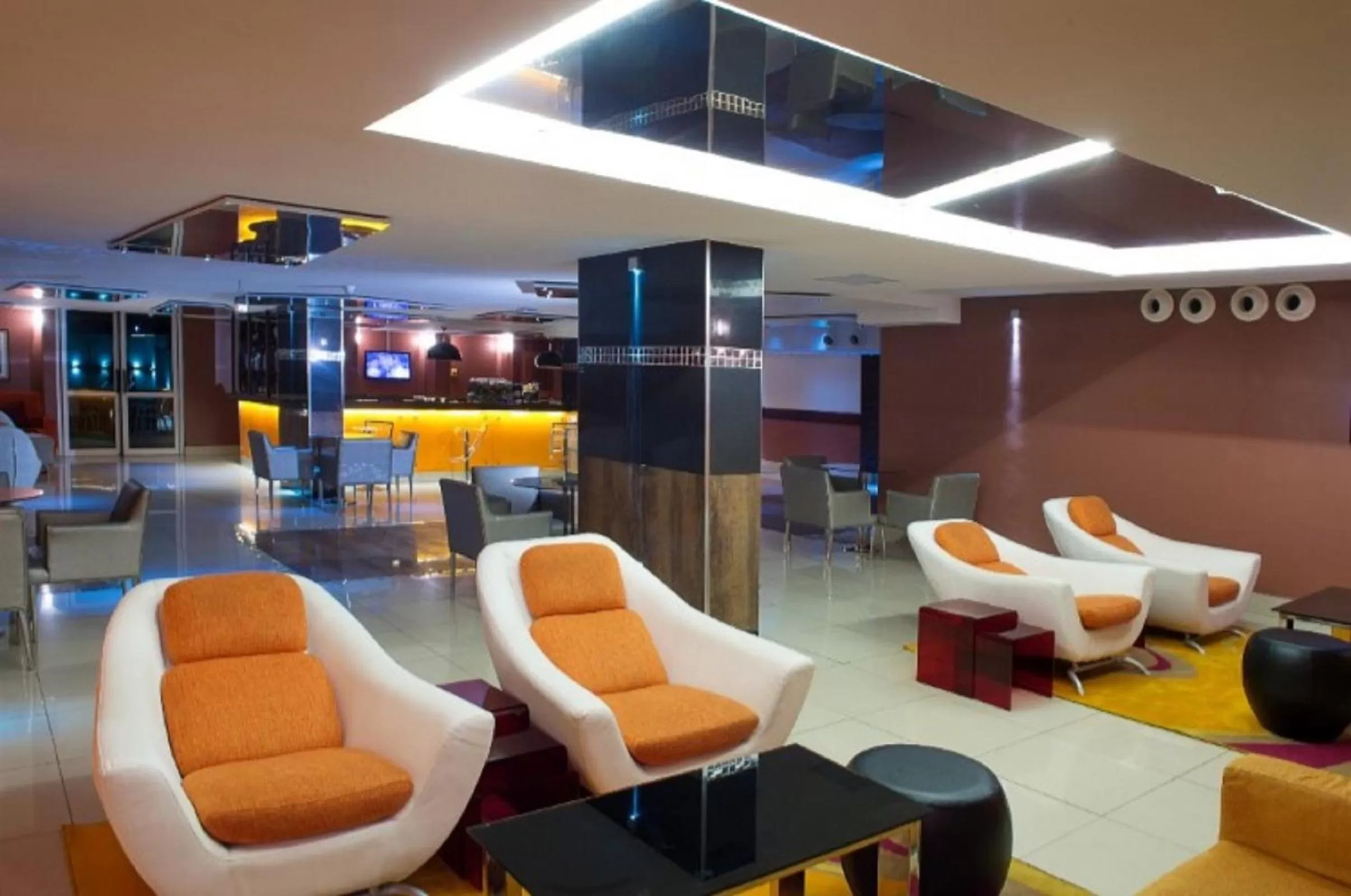 Lounge or bar in Park Inn by Radisson Abeokuta