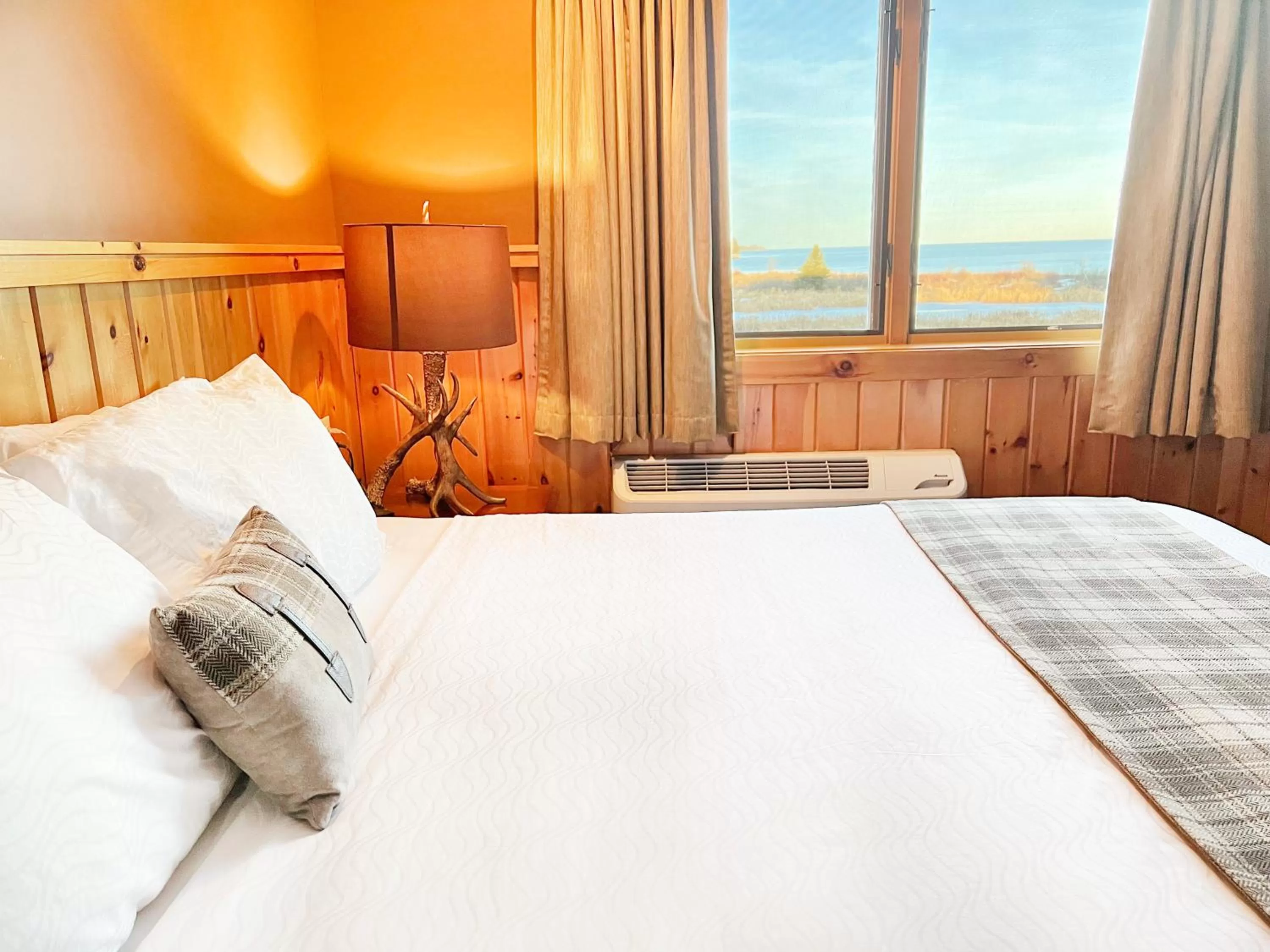 King Room in Superior Shores