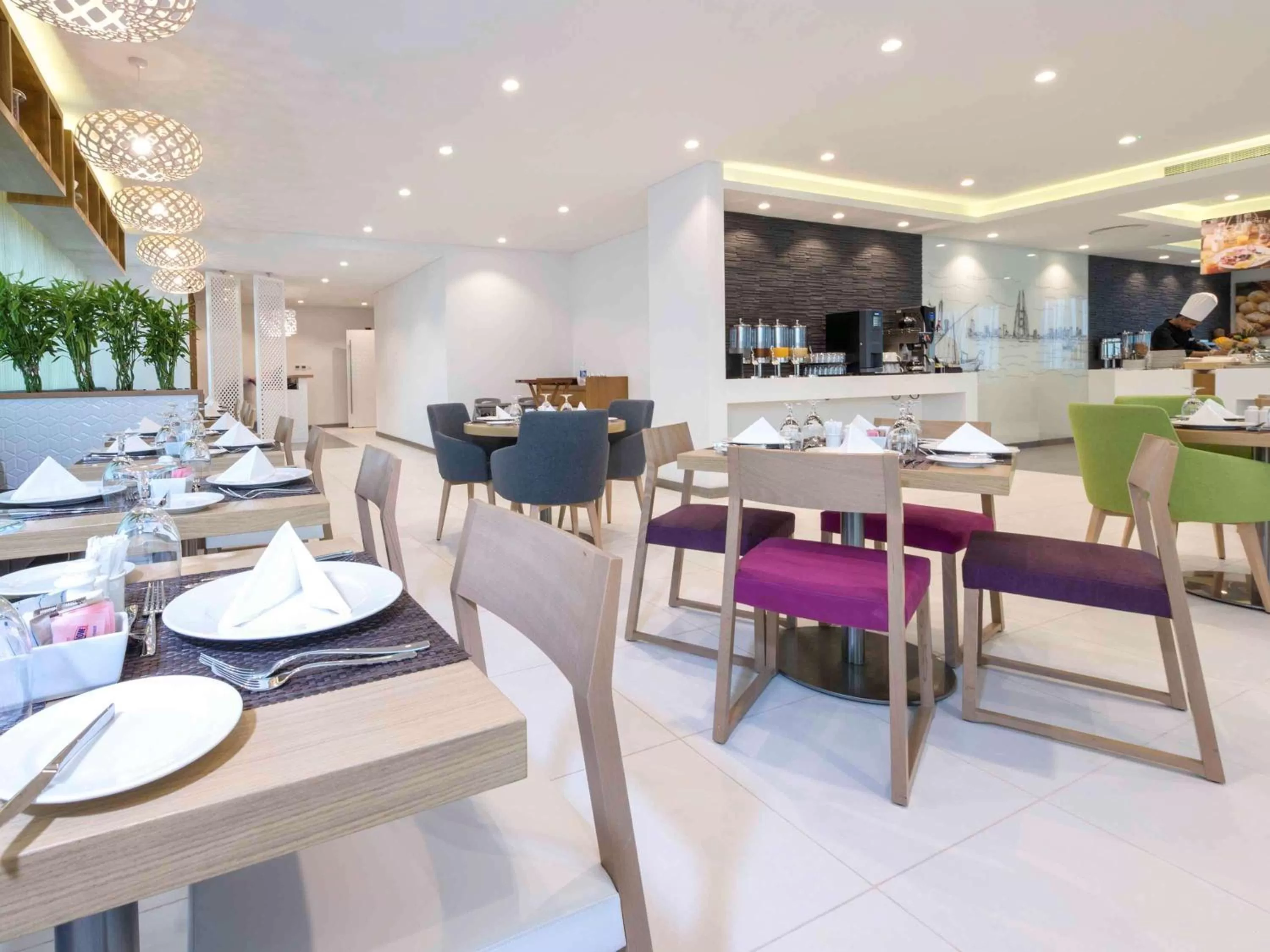 Restaurant/places to eat in ibis Styles Manama Diplomatic Area