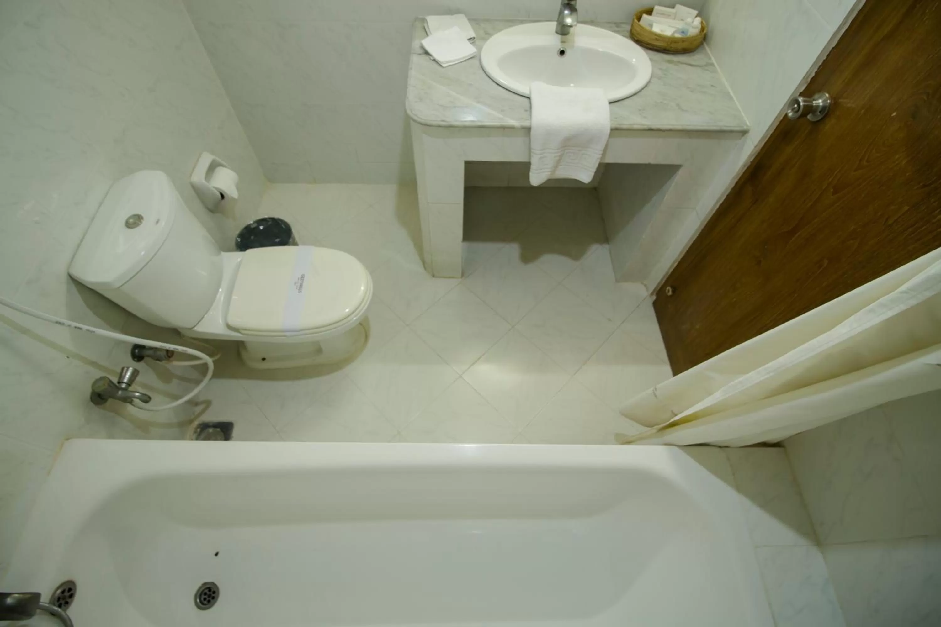 Shower in Hotel Victory - Best in City Center